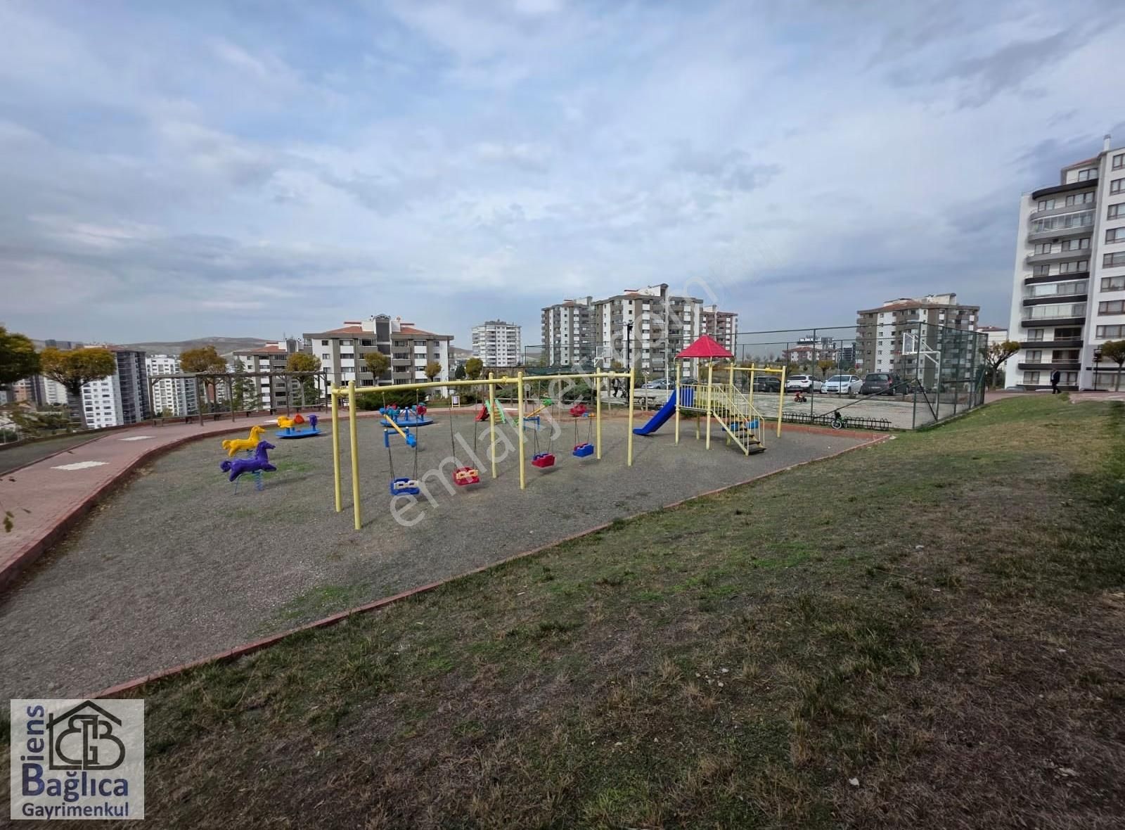 Biens'ten Bağlıcada Muhteşem Manzaralı 3+1 Daire - Görsel 4