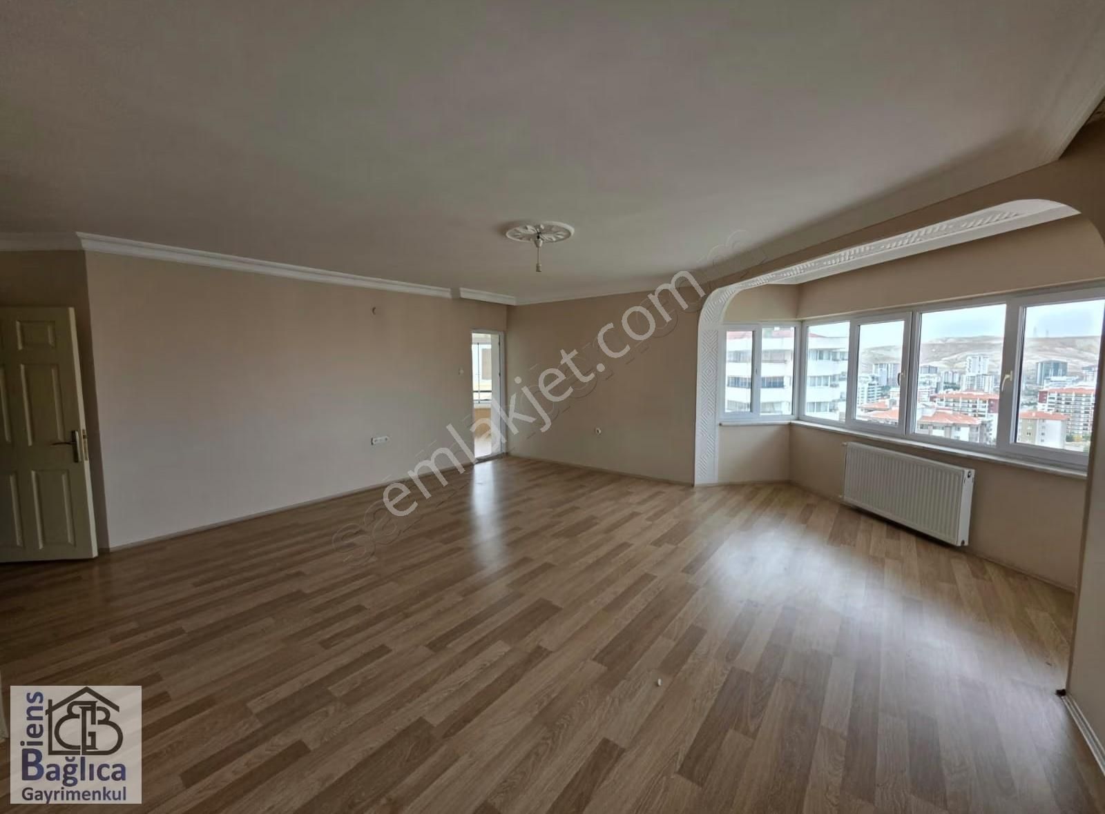 Biens'ten Bağlıcada Muhteşem Manzaralı 3+1 Daire - Görsel 17