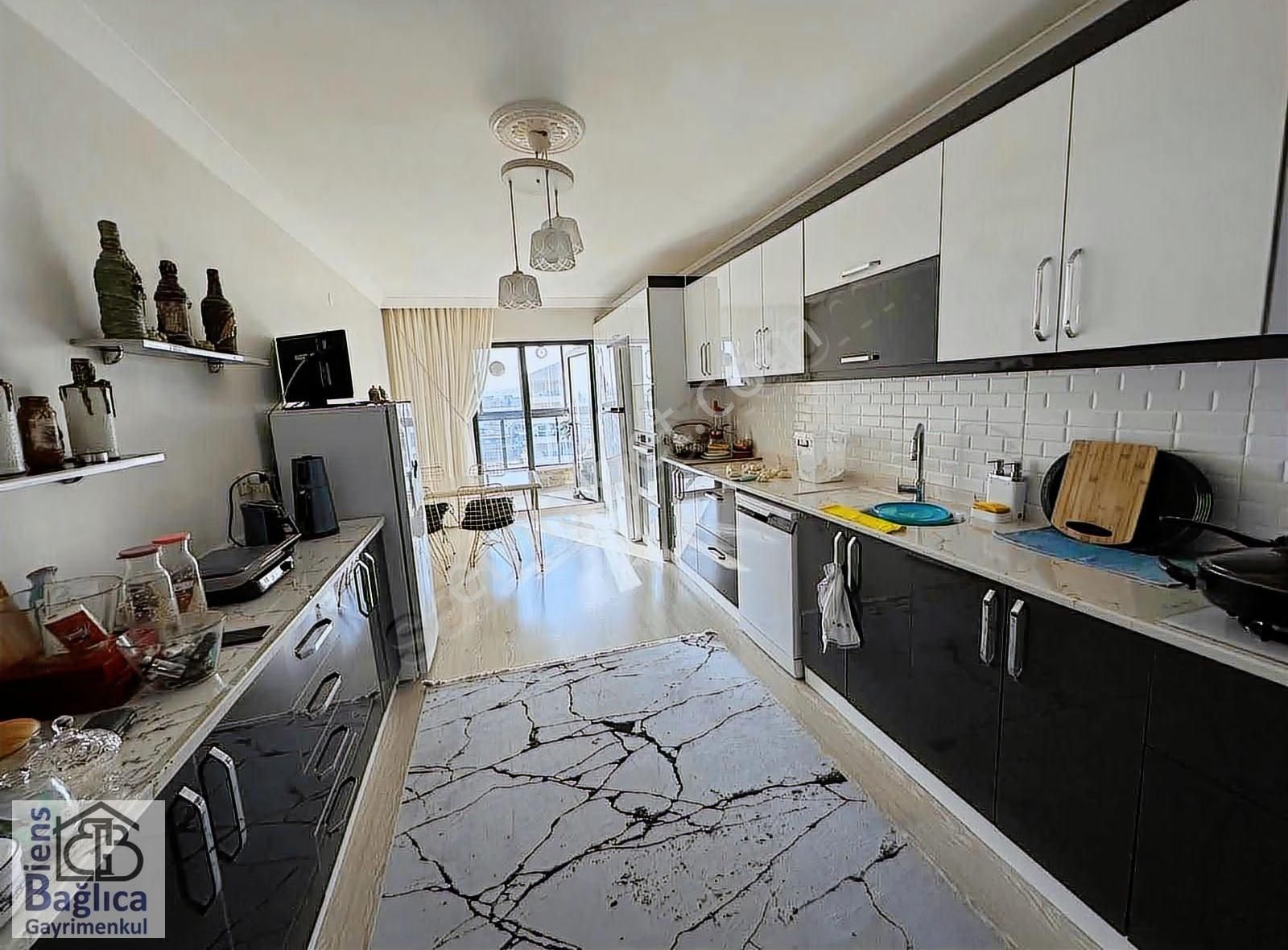 Merkezi Konumda Full Yapılı Daire - Görsel 15