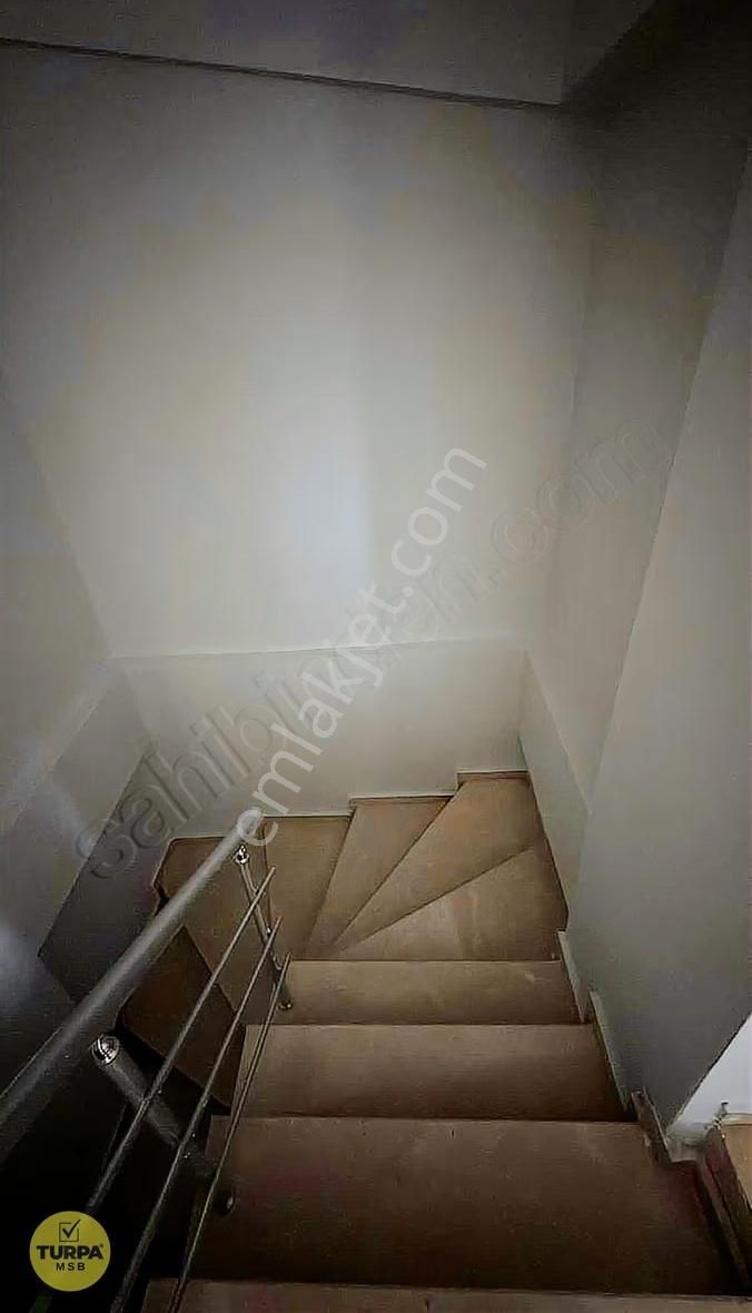 Torbalı Ayrancılar'da Doğalgaz'lı Teraslı 220 M2 3+1 Dubleks - Görsel 3