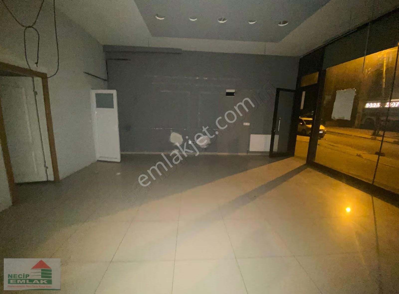 Necip Emlaktan Kiralık Dükkan - Görsel 2