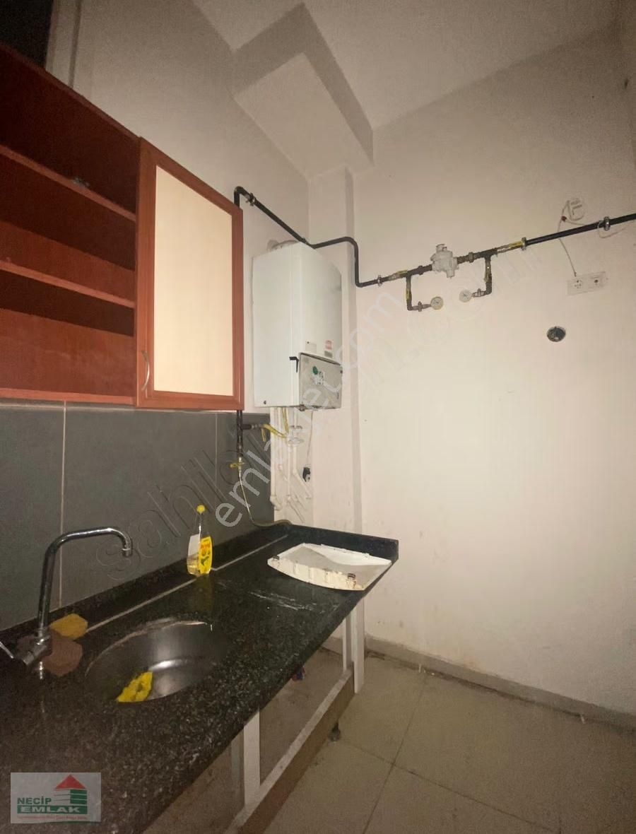 Necip Emlaktan Kiralık Dükkan - Görsel 3