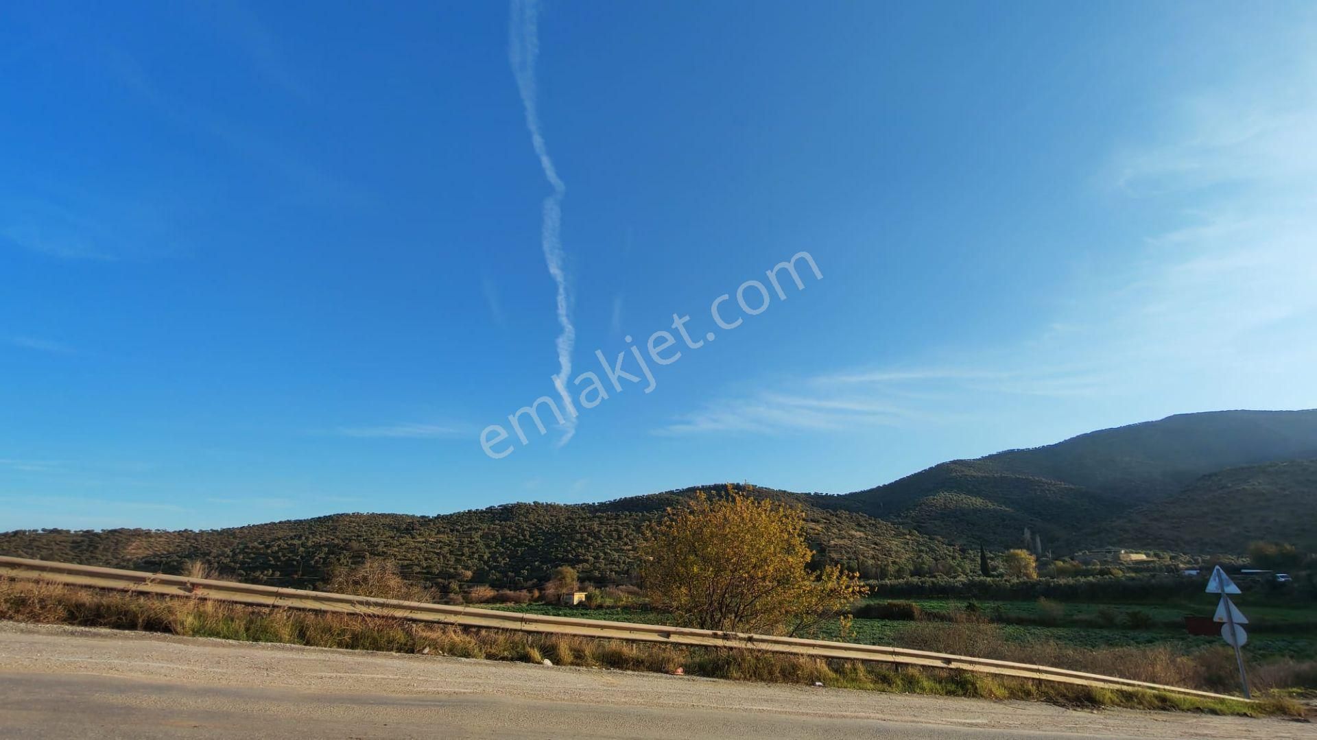 Aydın Kocarı Köyünde Yola Sıfır 3 Kat Villa İmarlı Yenı Yapı Sıfır Tadılatlı Fırsat Yer