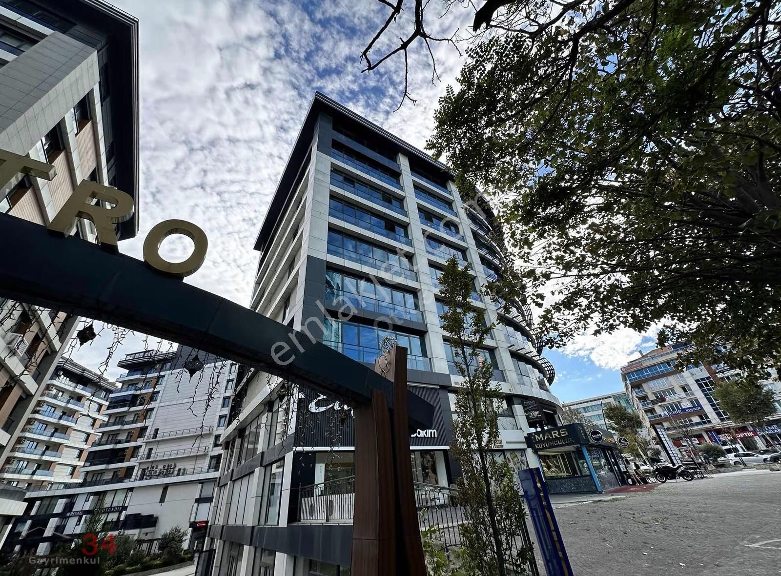 Beylikdüzü Devlet Hastanesi Karşısı Centro Avm De Satılık Ofis - Görsel 23