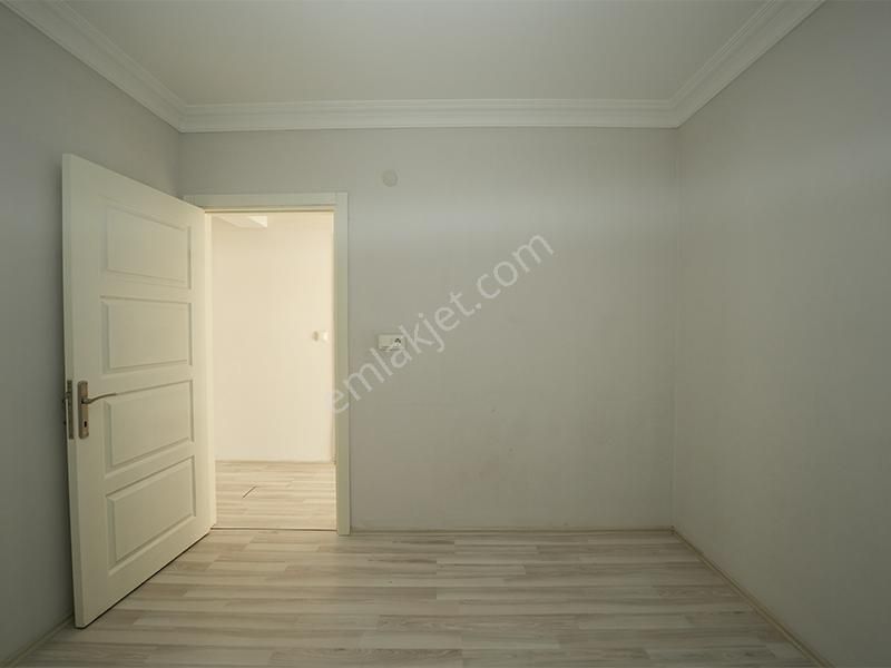 C21 Cius; Bölge Parkı Civ 3+1 Teraslı Dükkan Üstü Kiralık Daire - Görsel 11