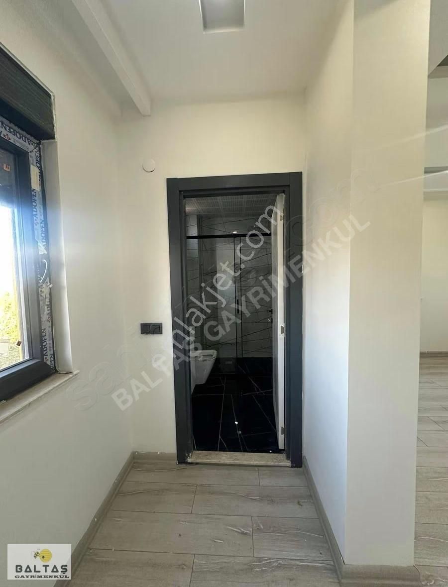 Aksu Barbaros Mahallesi 3+1 Havuzlu Ve İskanlı Satılık Daire