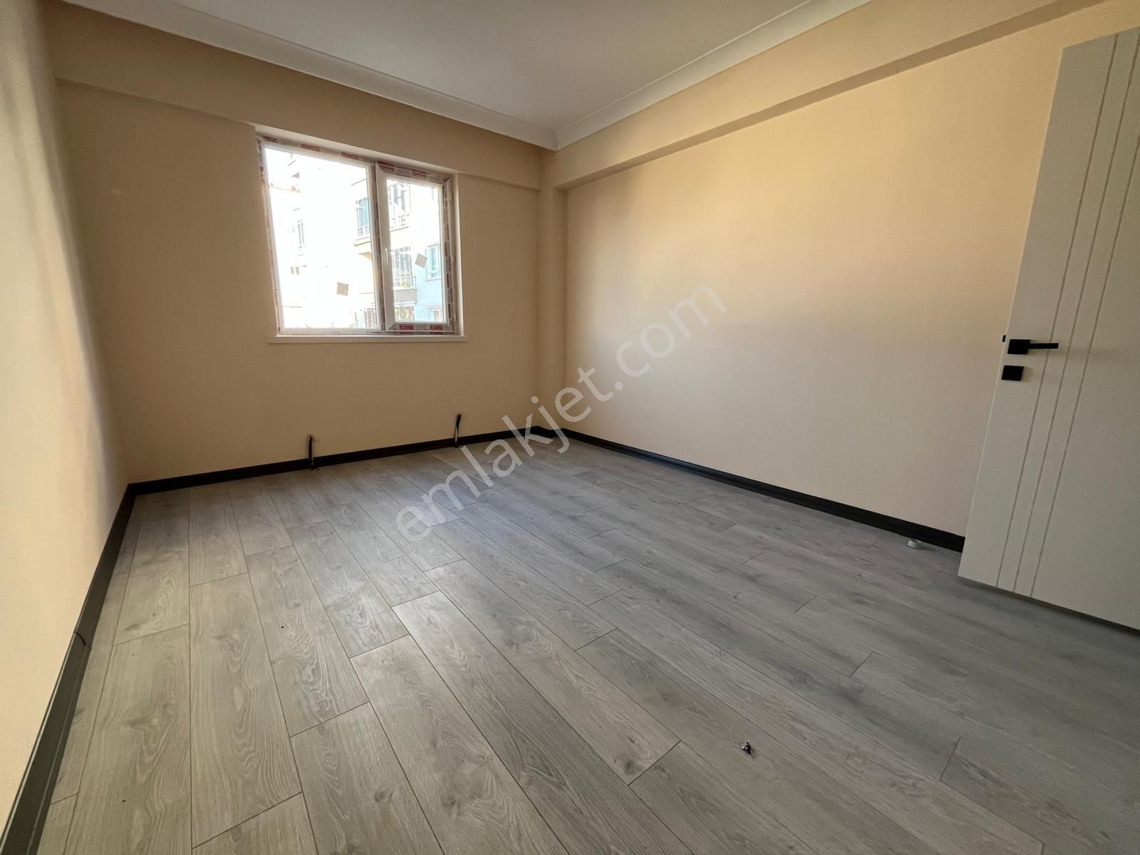 Battalgazi Mah. 1851. Cadde Dibi Ful Yapılı Geniş Ful Yapılı 3+1 - Görsel 13