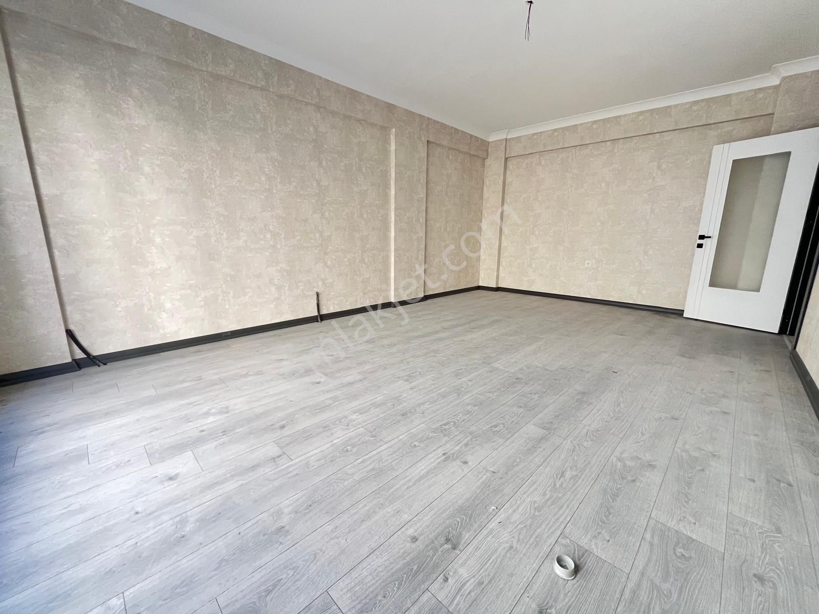 Battalgazi Mah. 1851. Cadde Dibi Ful Yapılı Geniş Ful Yapılı 3+1 - Görsel 8