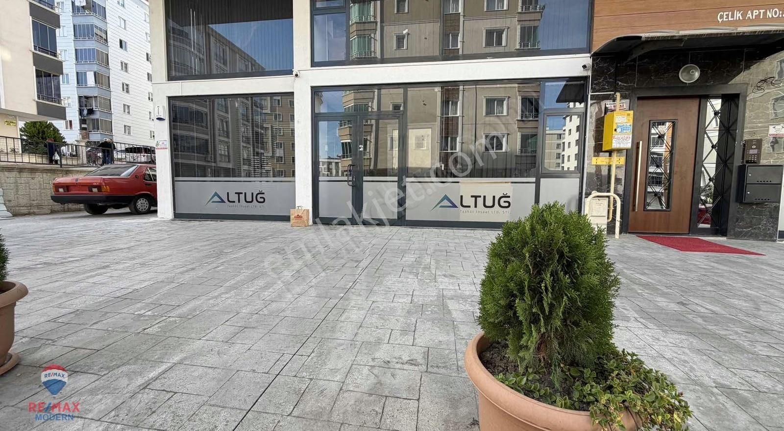 Satılık | Atakent'te 240 M² Prestijli-full Donanımlı Dükkan - Görsel 5