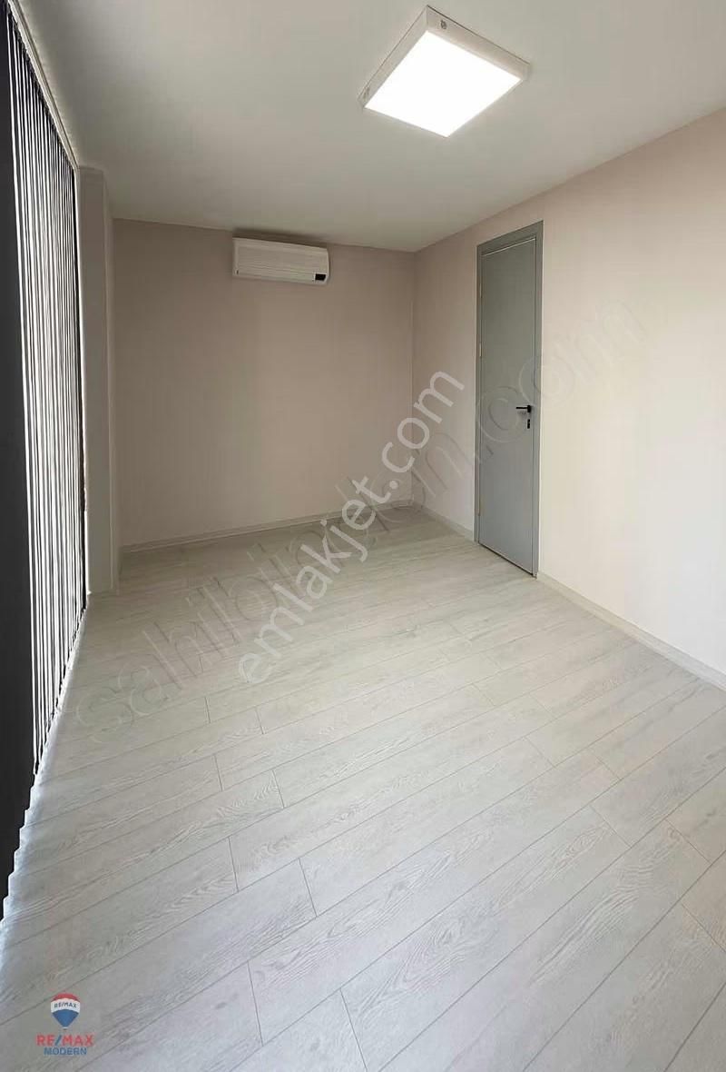 Satılık | Atakent'te 240 M² Prestijli-full Donanımlı Dükkan - Görsel 6