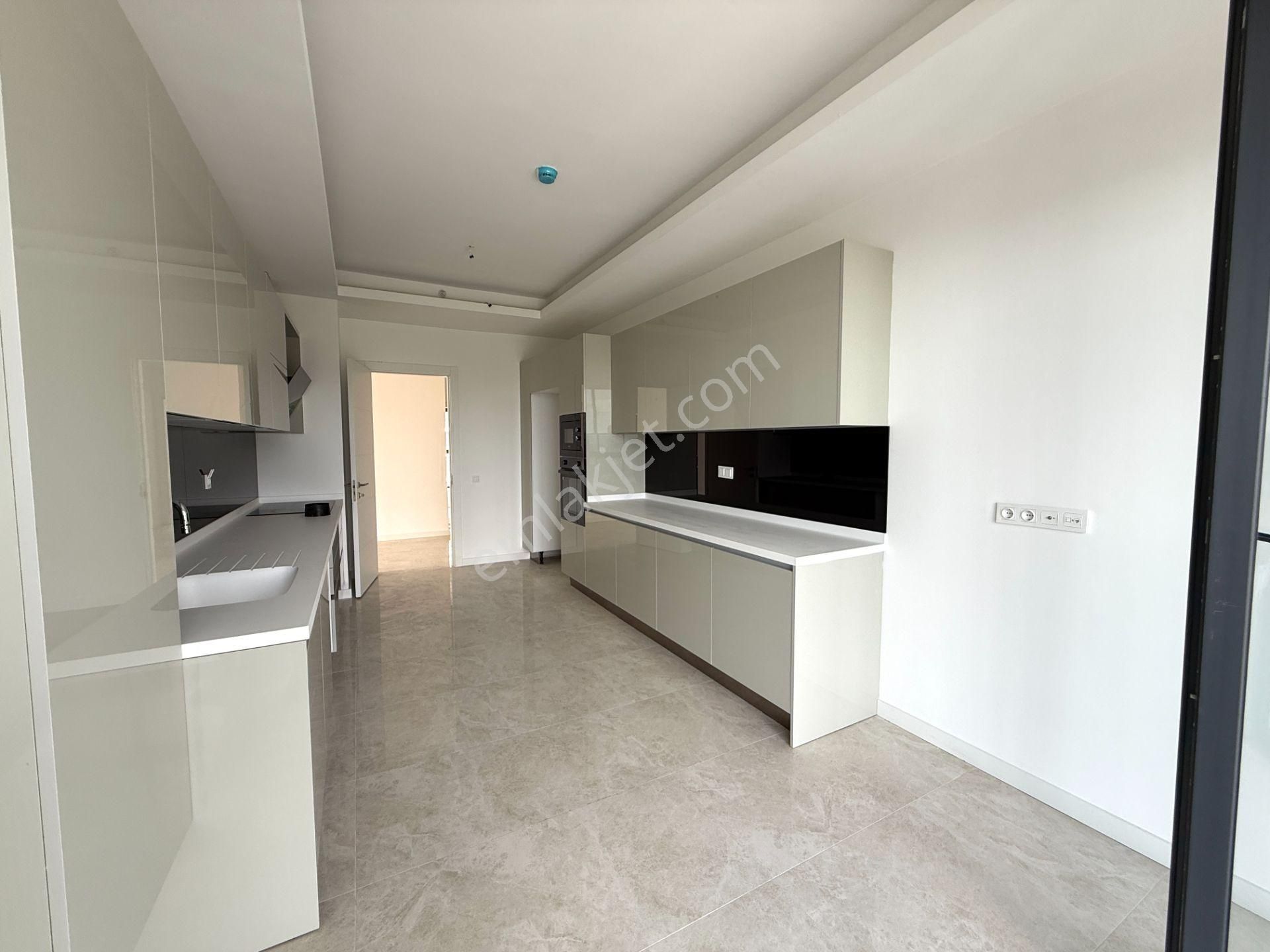 Kalecik Emlak'tan Protokol Yakını Manzaralı 4+1 Site Asansörlü 10.kat - Görsel 4