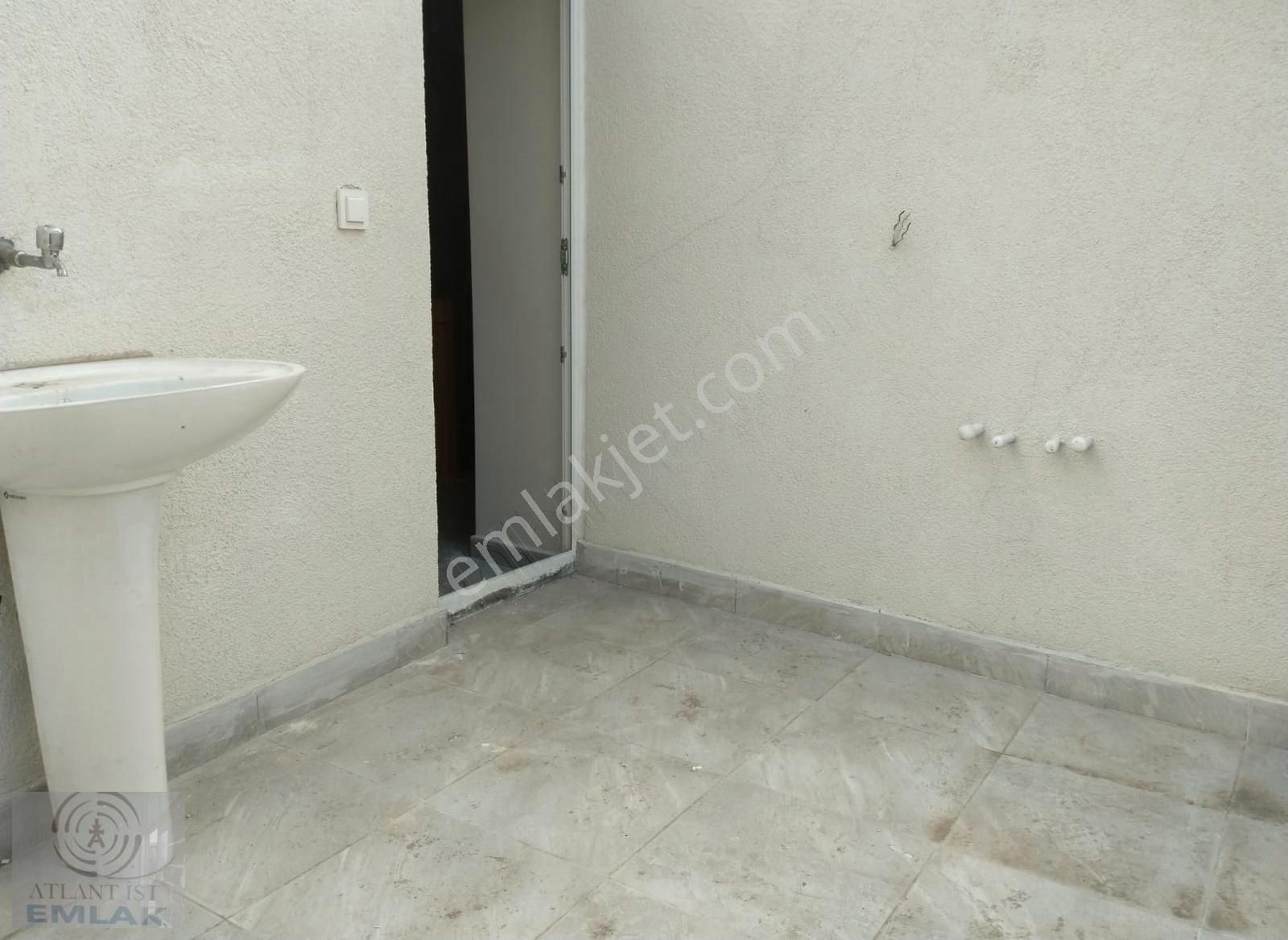 İçerenköy Şafak Camisine Yakın 3+1 3.kat Asansörlü Dubleks - Görsel 17