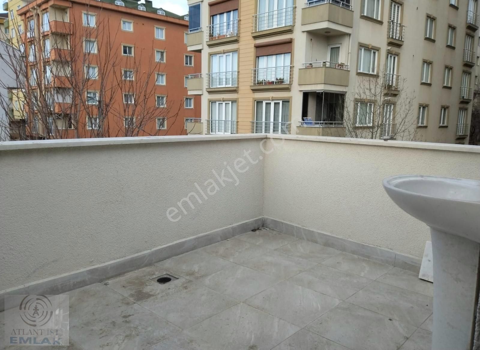 İçerenköy Şafak Camisine Yakın 3+1 3.kat Asansörlü Dubleks - Görsel 2