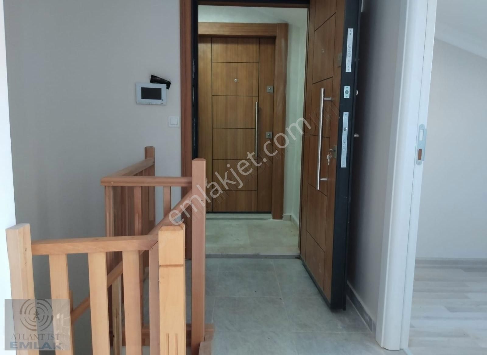 İçerenköy Şafak Camisine Yakın 3+1 3.kat Asansörlü Dubleks - Görsel 4