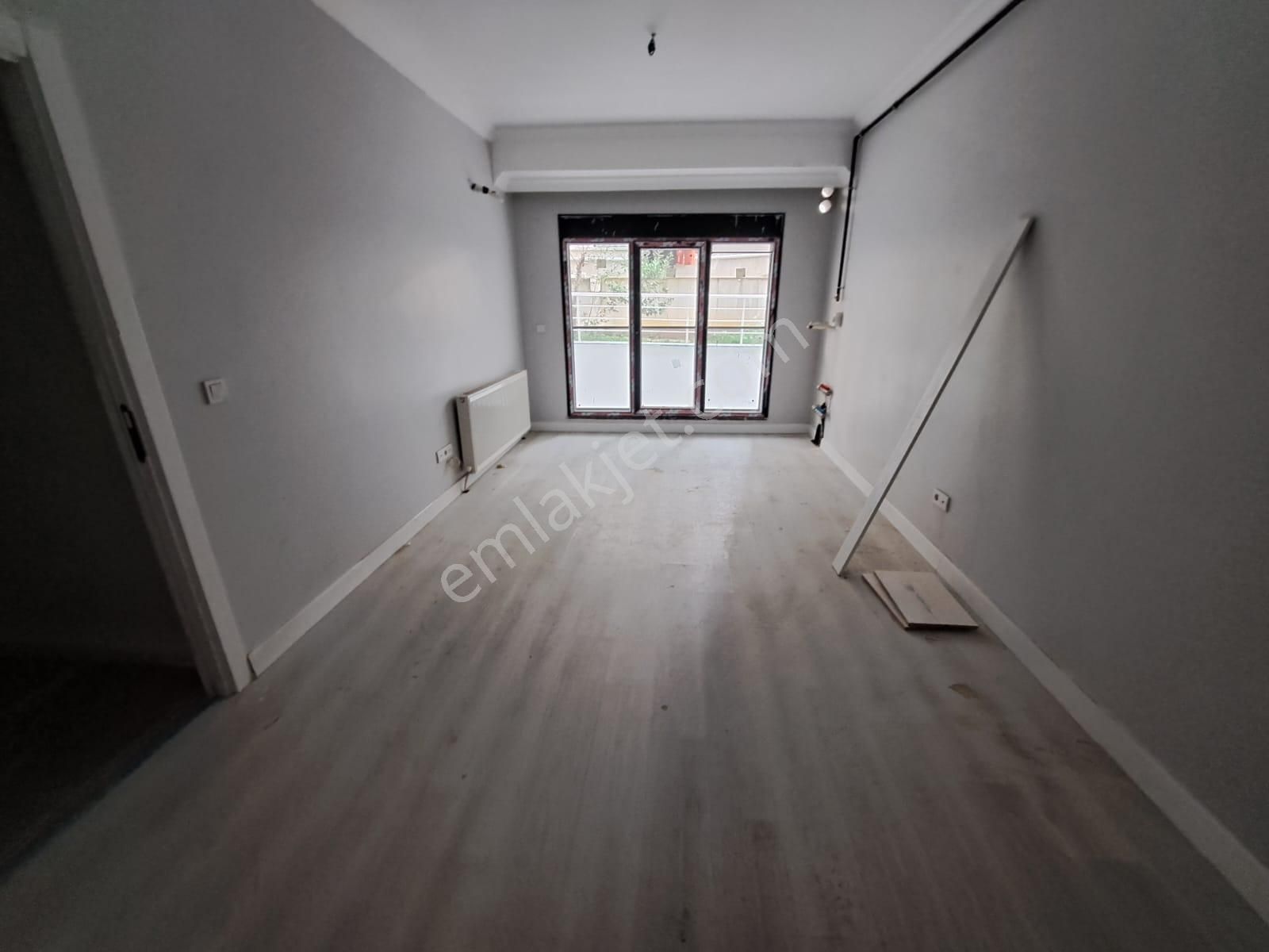Maltepe Altıntepe'de 1+1 Kiralık Sıfır Giriş Altında Daire Vardır Kat Arakat - Görsel 7