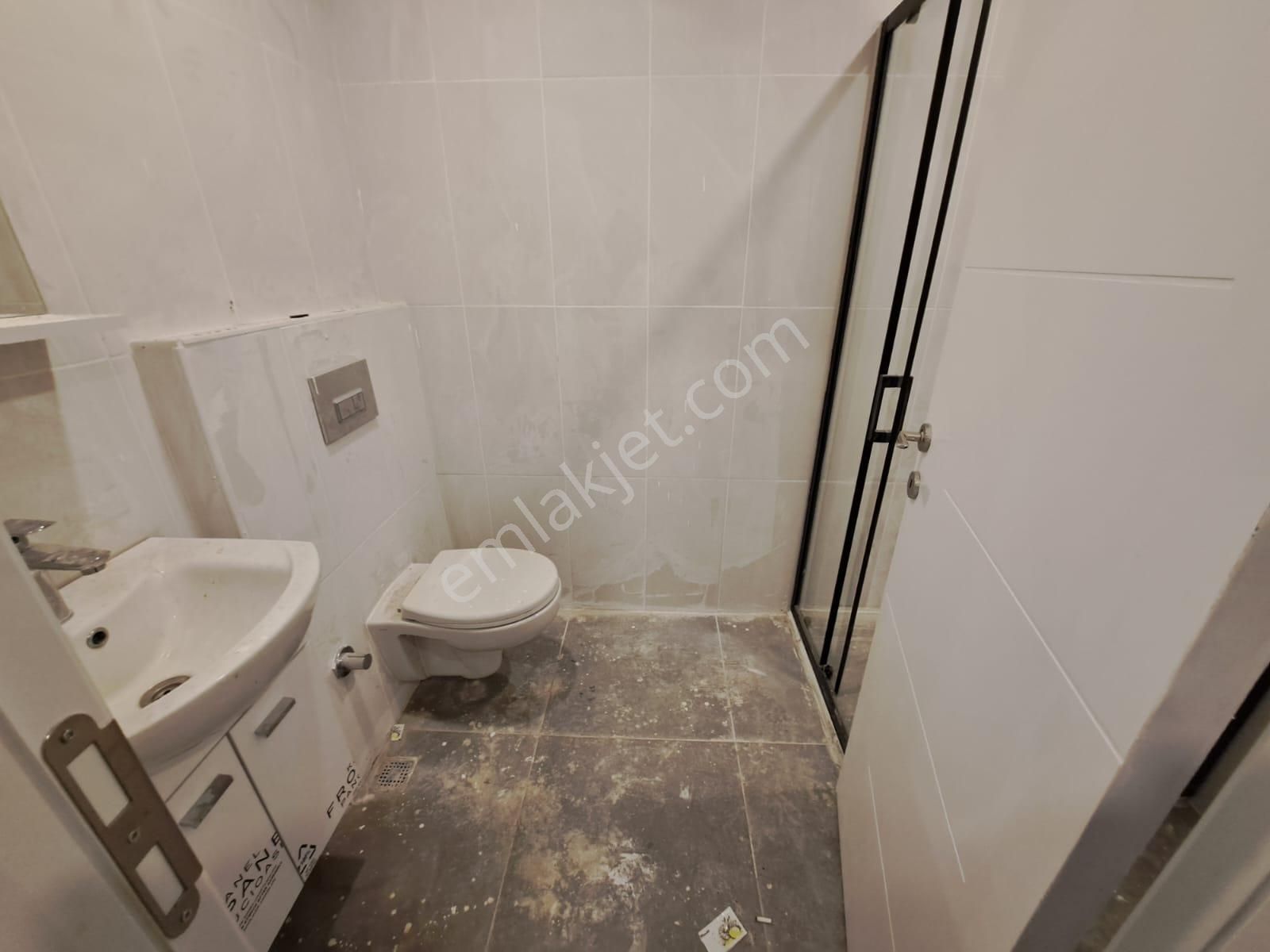 Maltepe Altıntepe'de 1+1 Kiralık Sıfır Giriş Altında Daire Vardır Kat Arakat - Görsel 12