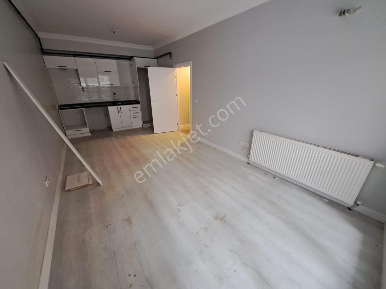 Maltepe Altıntepe'de 1+1 Kiralık Sıfır Giriş Altında Daire Vardır Kat Arakat - Görsel 6