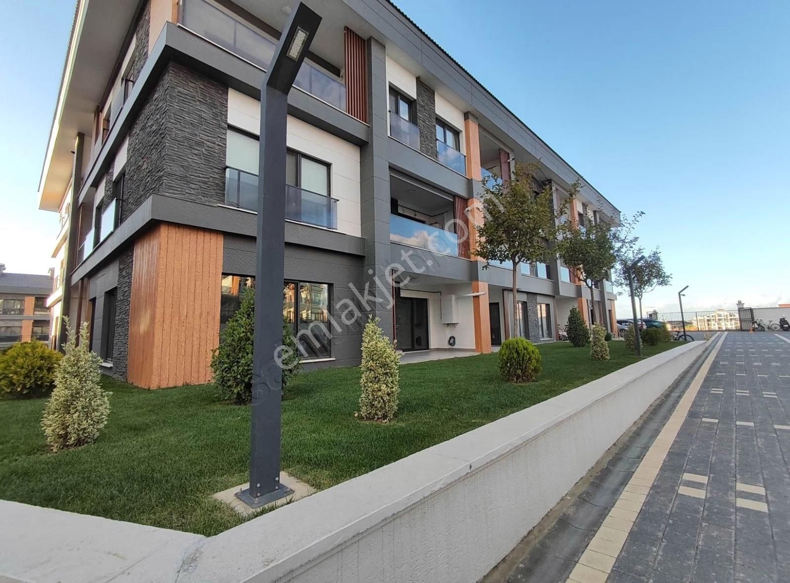 Akyol Trend Sitesinde 3+1 Bahçe Katı Kiralık Daire - Görsel 21