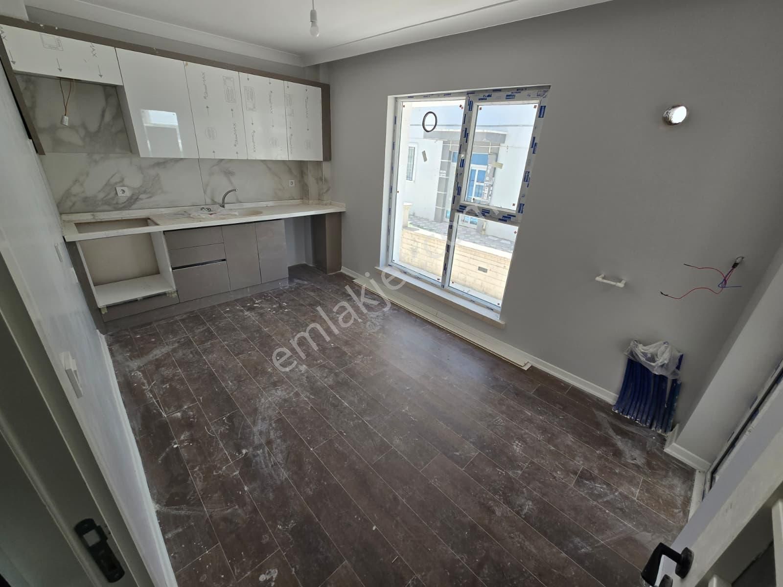 Yenikent Mustafa Kemal Mah. Ters Dubleks 5+1 Satılık Daire