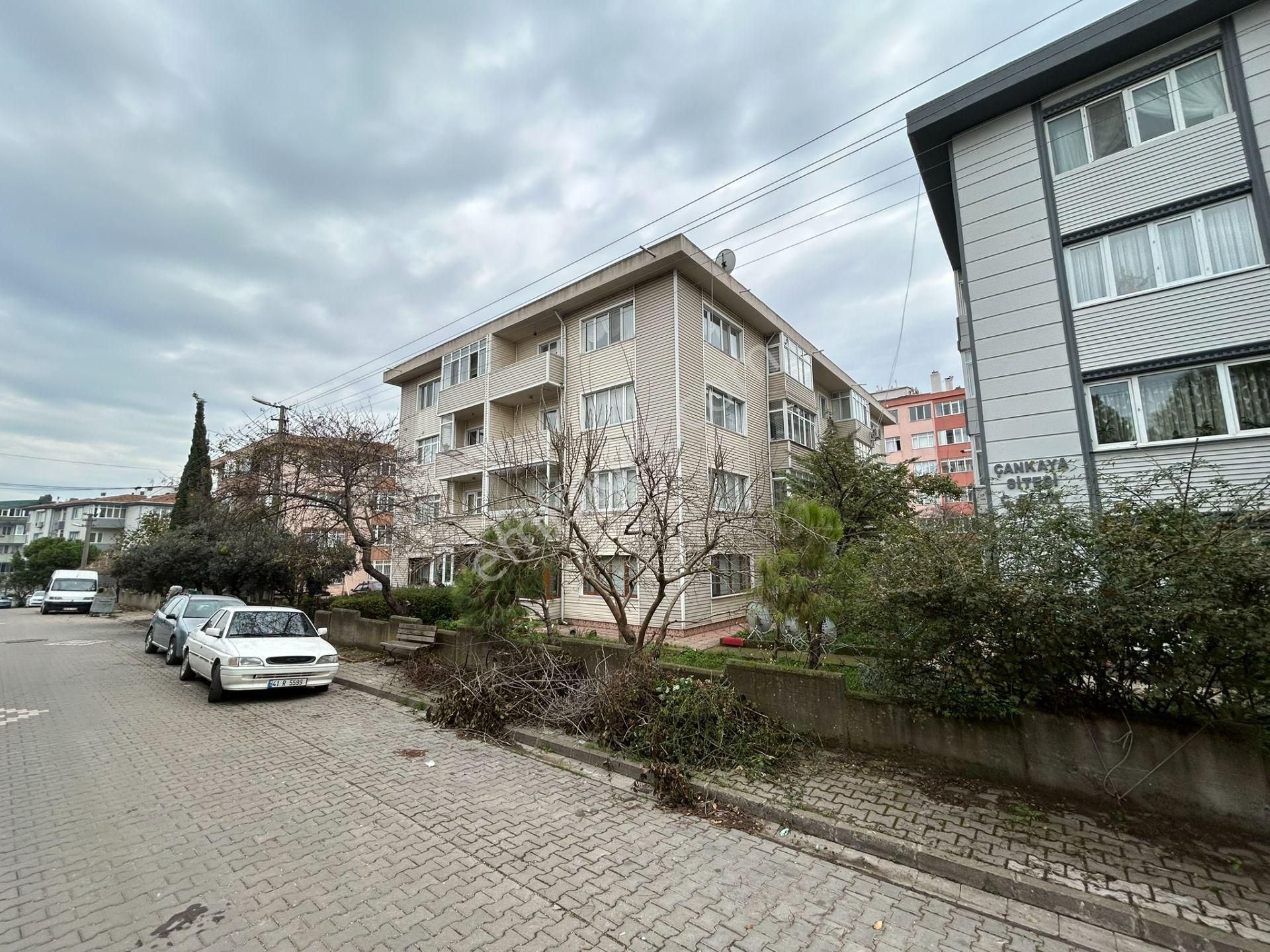 Cihan Emlak - Kiralık - Paşakentte Site İçerisinde Arakat 3+1 Daire - Görsel 35