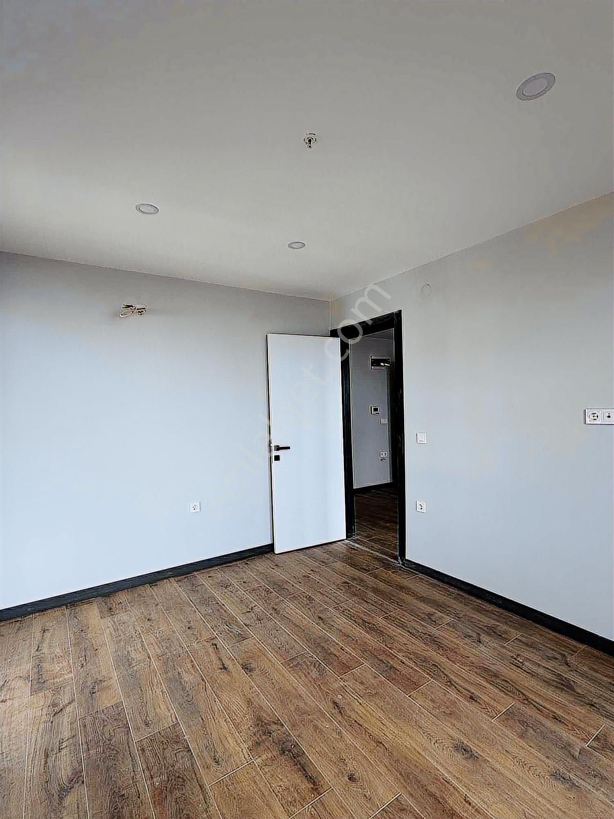 Han Emlak'tan | Tekçağ Plaza 1+1 Otoparklı Ofis - Görsel 4