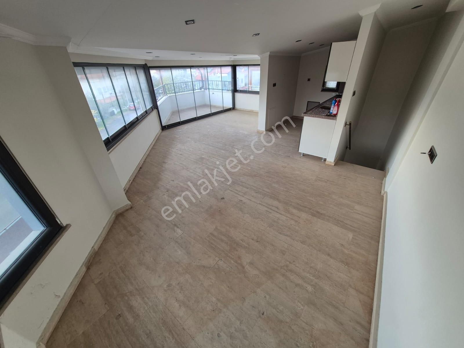 Poyraz Gayrimenkul'den Burhaniye İskele'de Satılık Dubleks Daire - Görsel 4