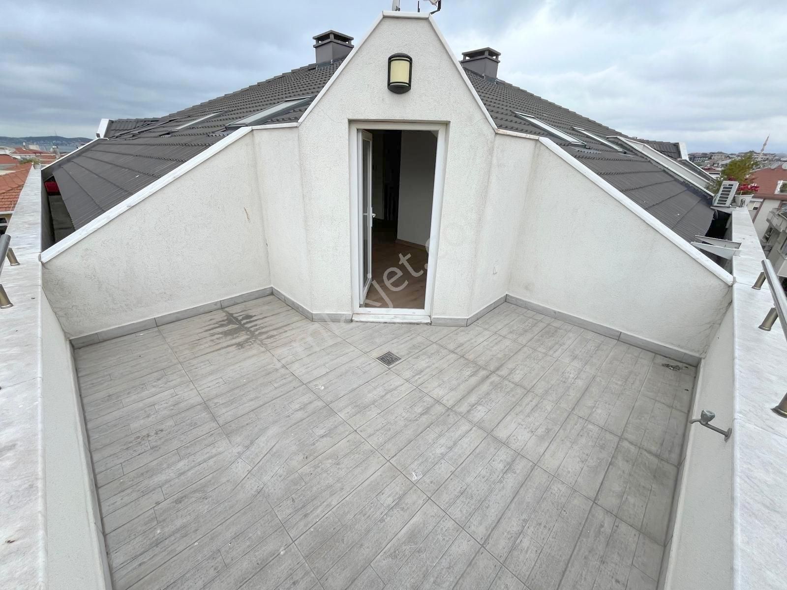 Tamiş'den Küçükyalı Sahil'de 2 Yıllık Deniz Manzaralı 4+1 Dublex - Görsel 12