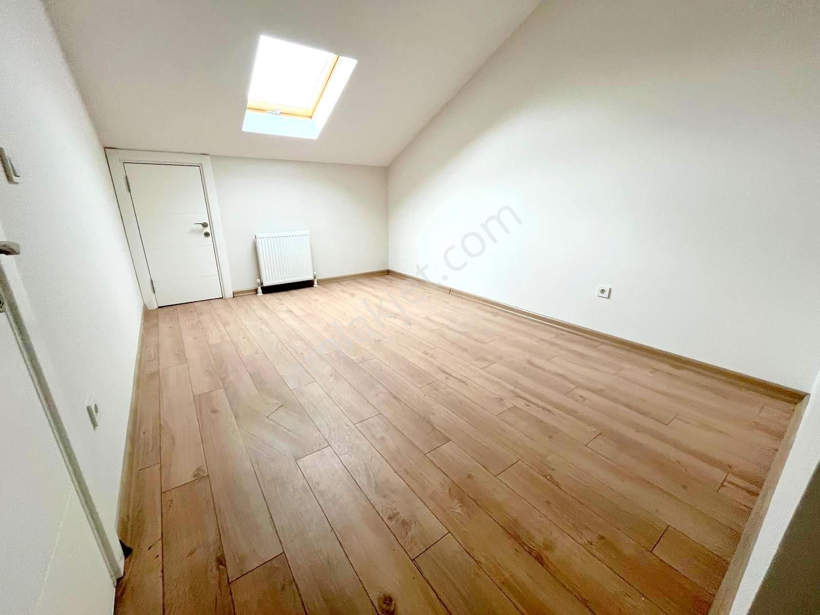 Tamiş'den Küçükyalı Sahil'de 2 Yıllık Deniz Manzaralı 4+1 Dublex - Görsel 10