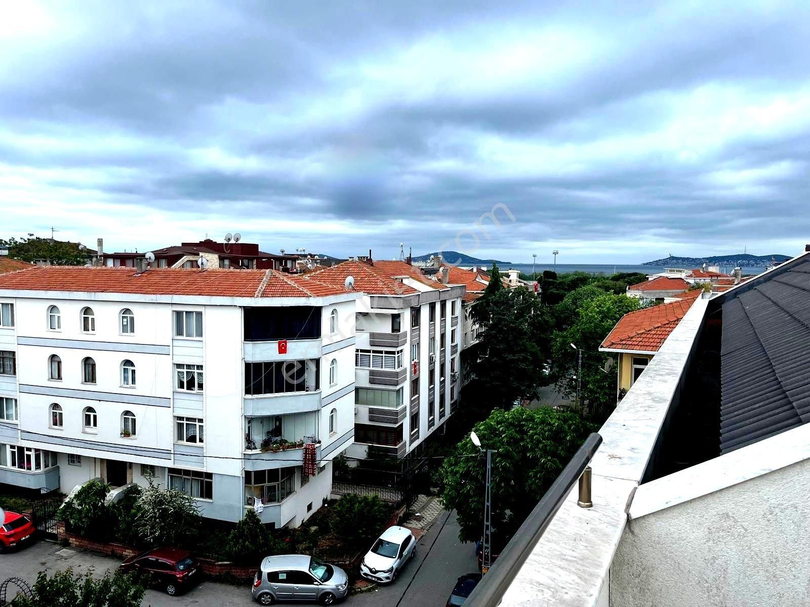 Tamiş'den Küçükyalı Sahil'de 2 Yıllık Deniz Manzaralı 4+1 Dublex