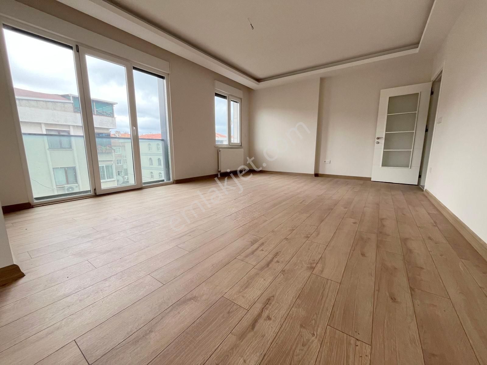 Tamiş'den Küçükyalı Sahil'de 2 Yıllık Deniz Manzaralı 4+1 Dublex - Görsel 8