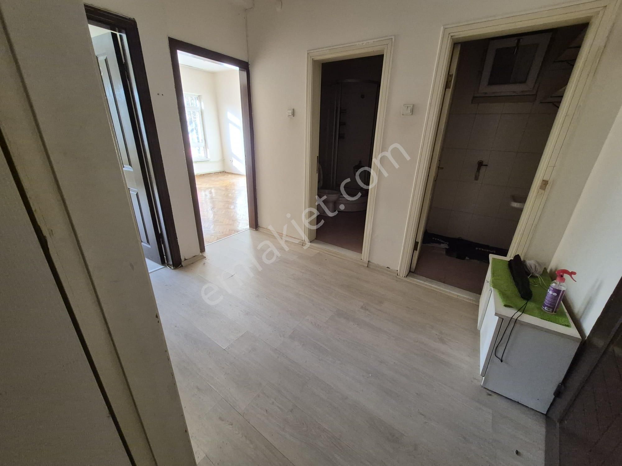 Arel'den Maltepe'de Gençlik Yakını Otoparklı Giriş Kat 2+1 - Görsel 17