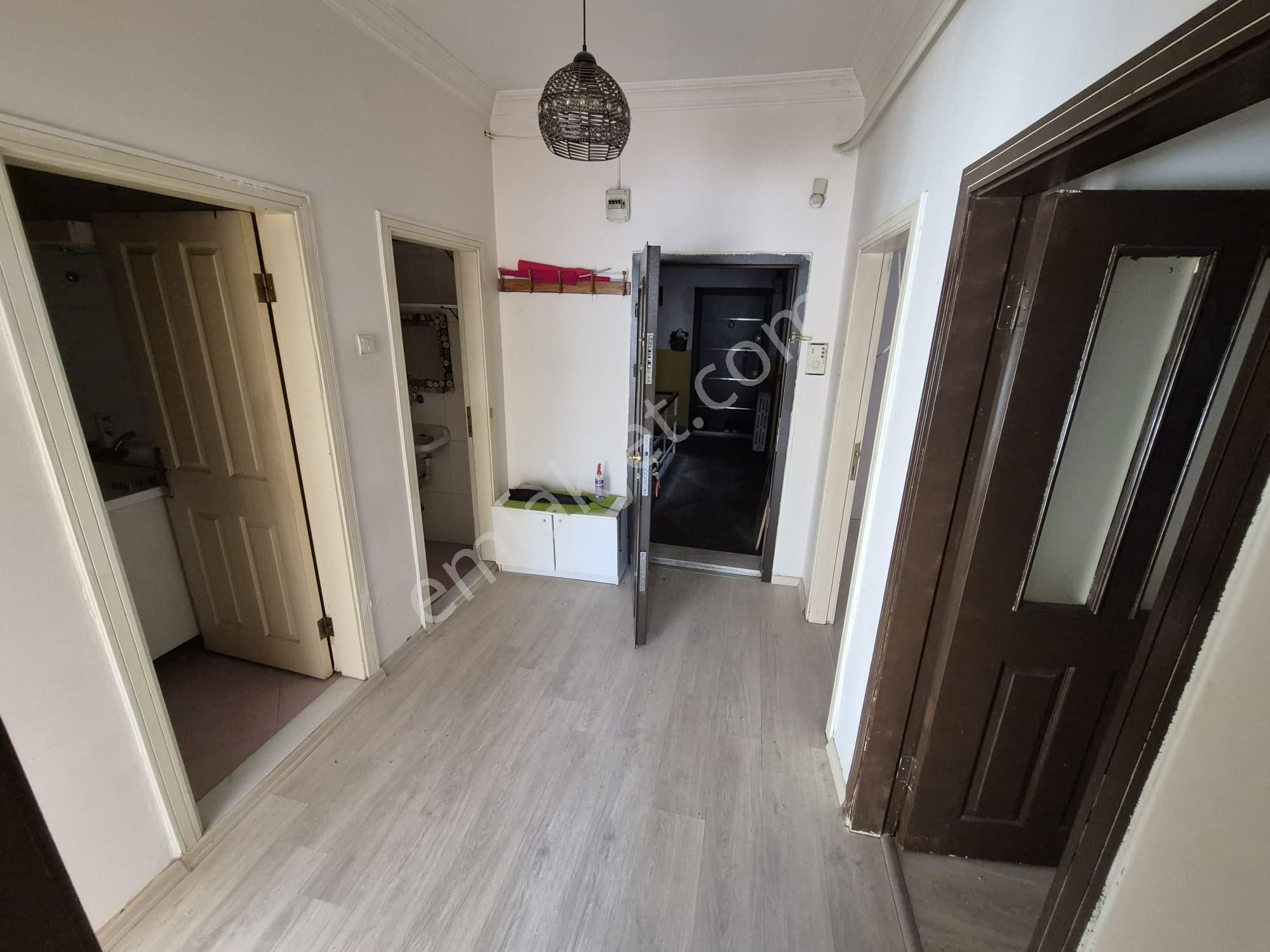 Arel'den Maltepe'de Gençlik Yakını Otoparklı Giriş Kat 2+1 - Görsel 15