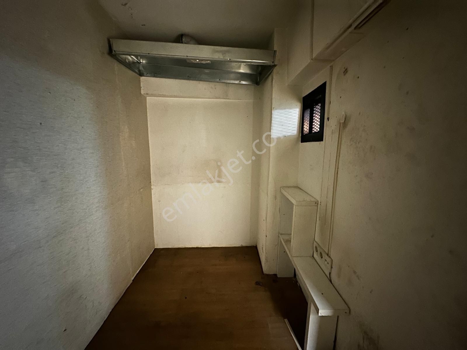 Üsküdar Kuyumcular Çarşısında Satılık 30m² İşyeri - Görsel 20