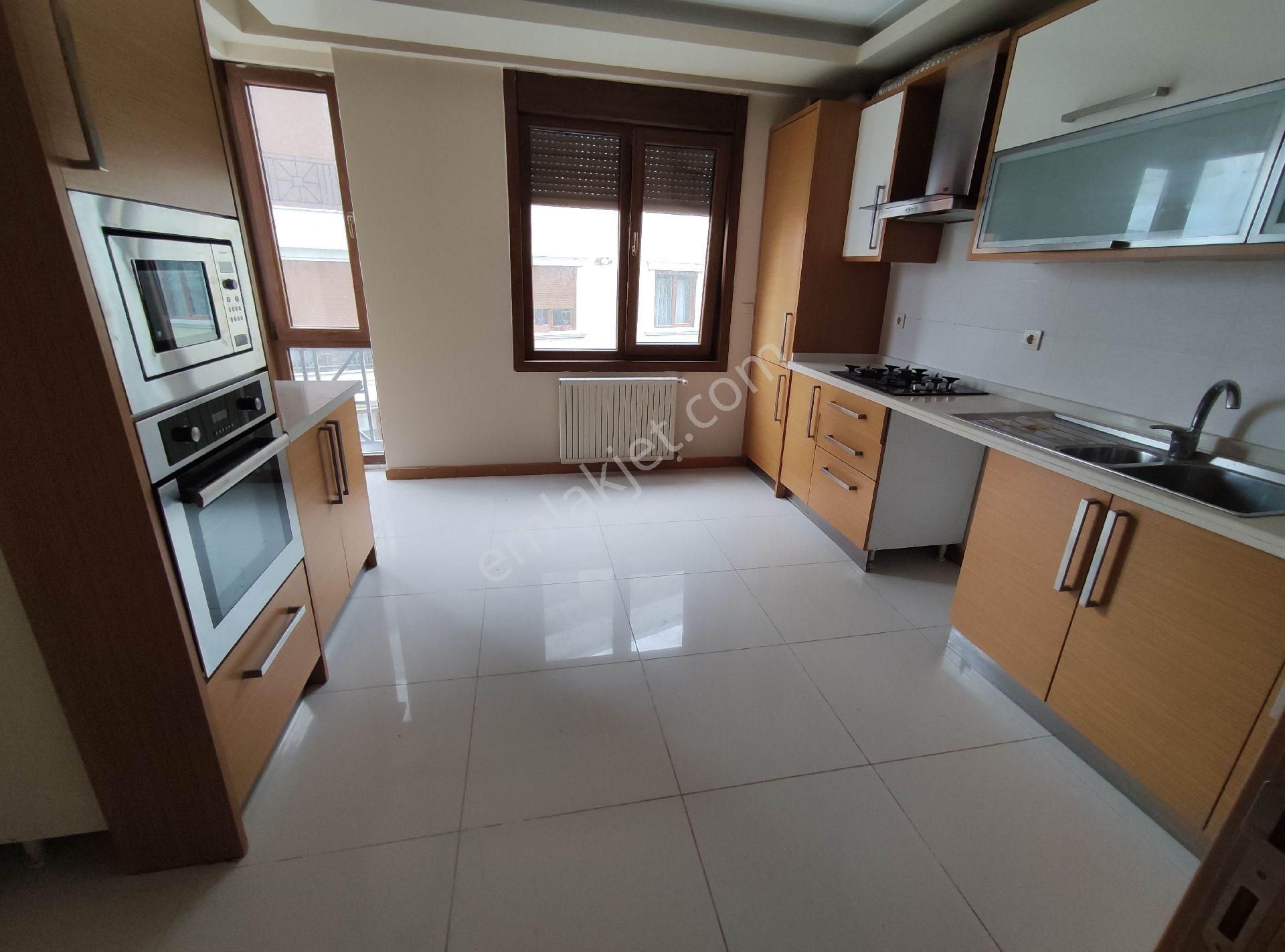 Beykoz Paşa Garden Deniz Manzaralı, Havuzlu, Balkonlu3+1 Kiralık - Görsel 18