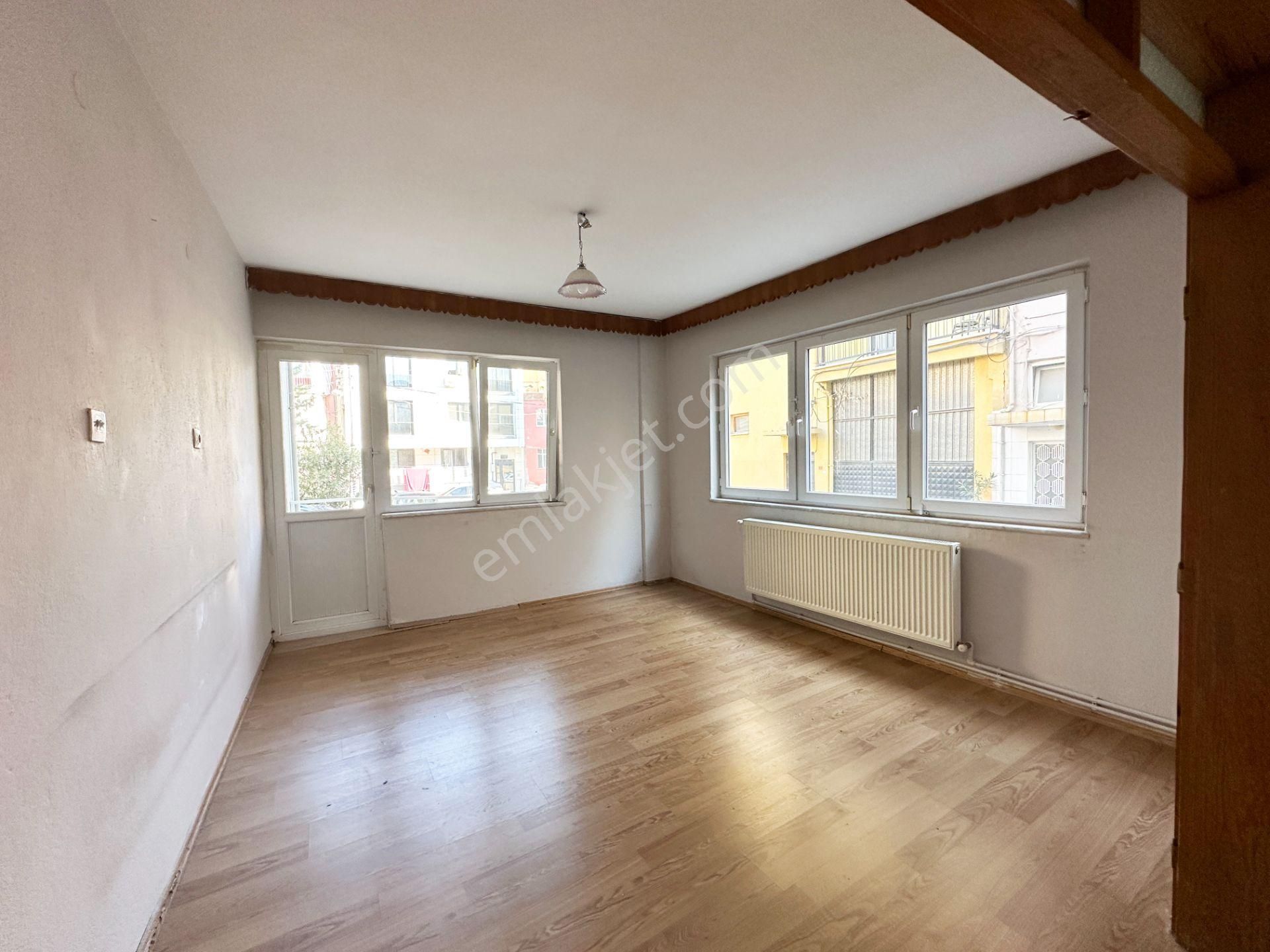 Denizli Atalar'da Balkonlu 3+1 Kiralık Daire - Görsel 3