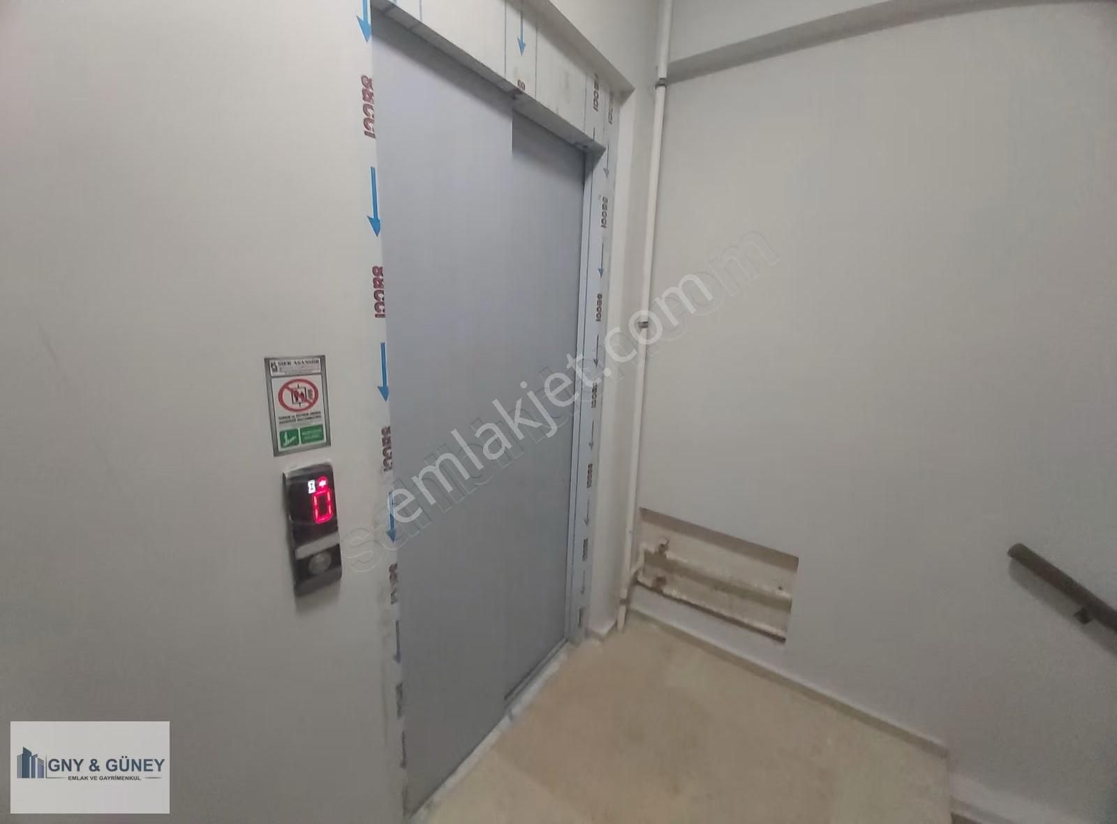 Güney Emlak'tan Telsiz Mah. 2+1 1.kat 67 M2 Satılık Sıfır Daire - Görsel 4