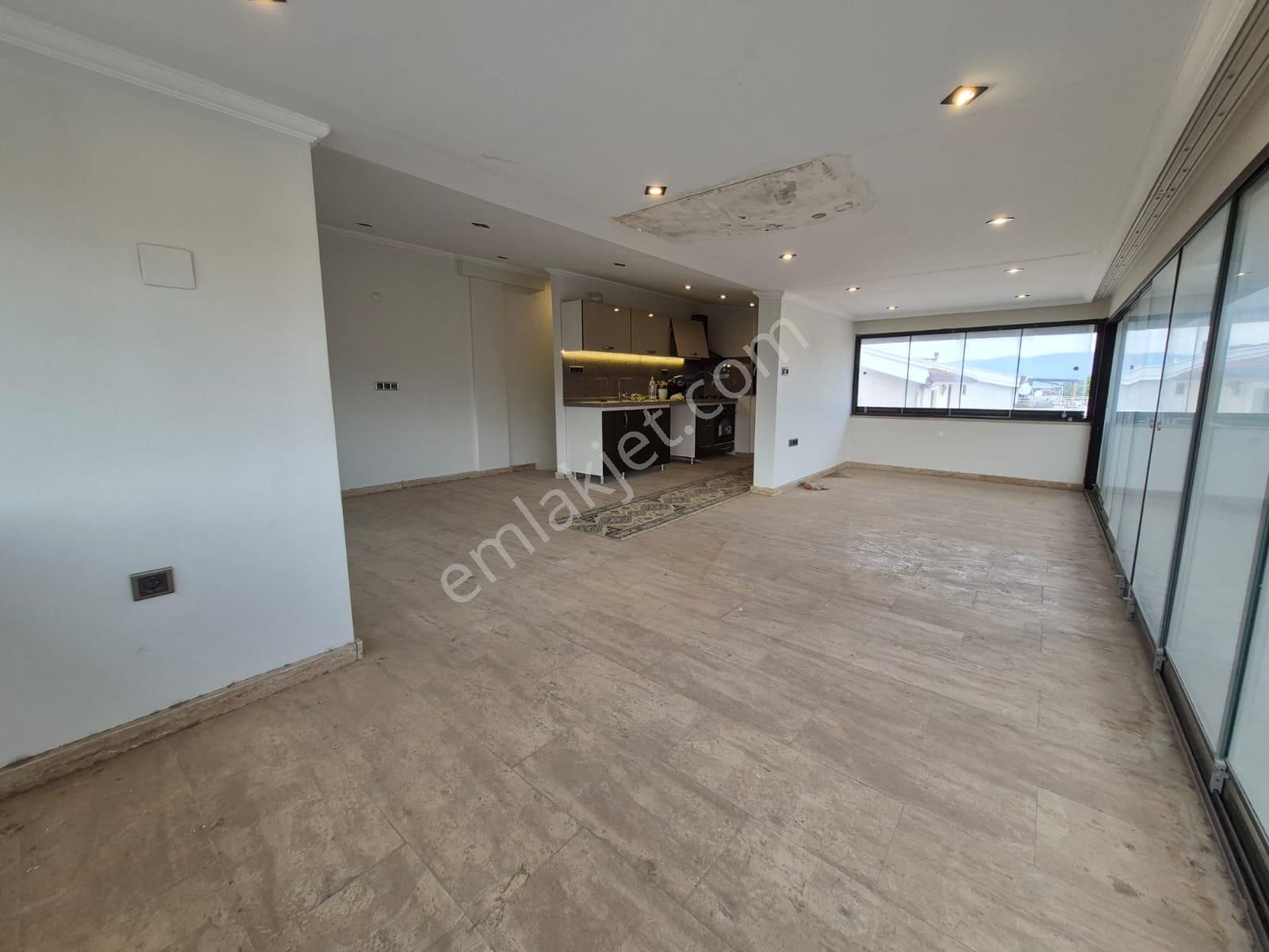 Poyraz Gayrimenkul'den Burhaniye İskele'de Satılık 3+1 Dubleks Daire - Görsel 13