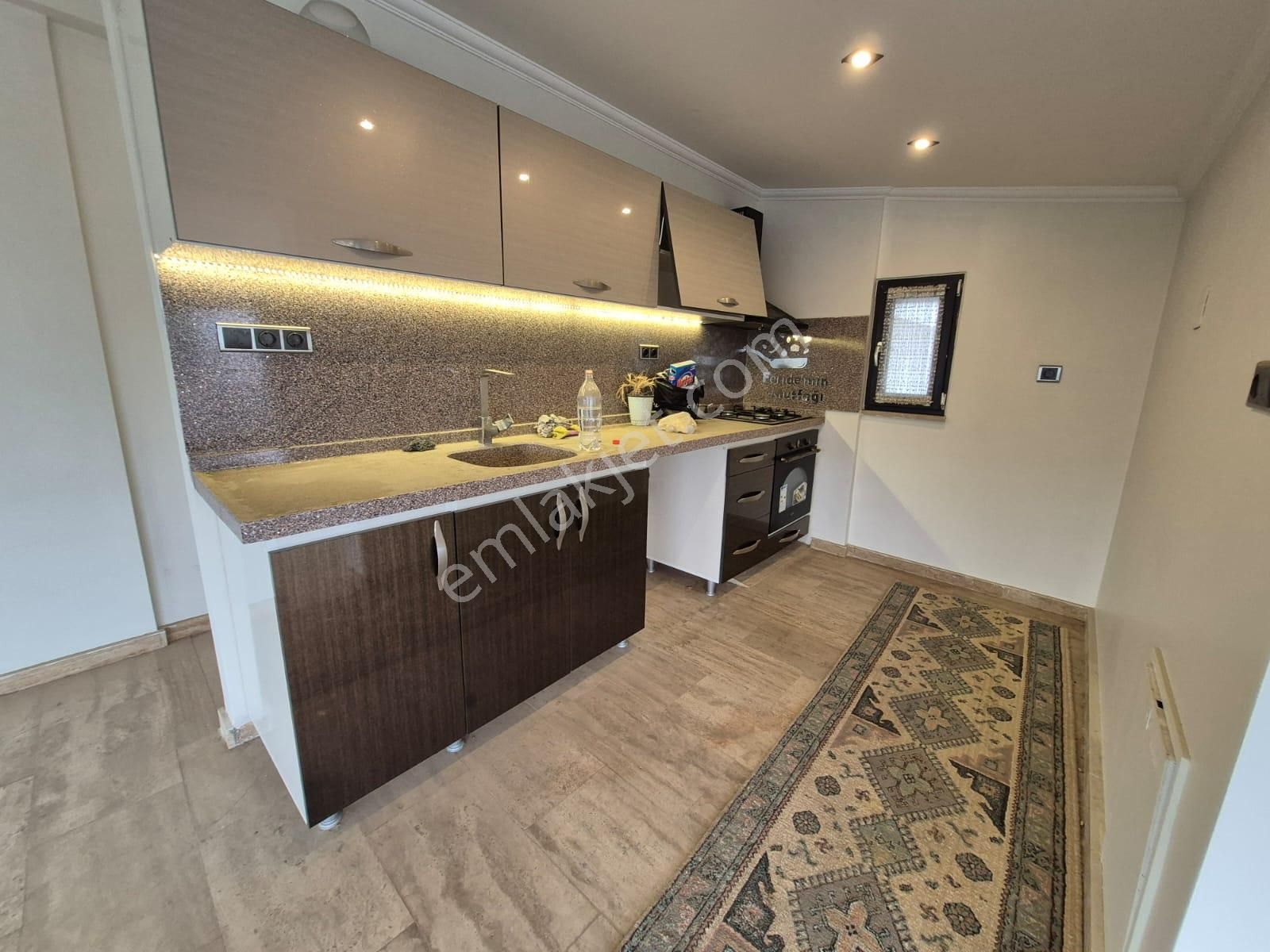 Poyraz Gayrimenkul'den Burhaniye İskele'de Satılık 3+1 Dubleks Daire - Görsel 8