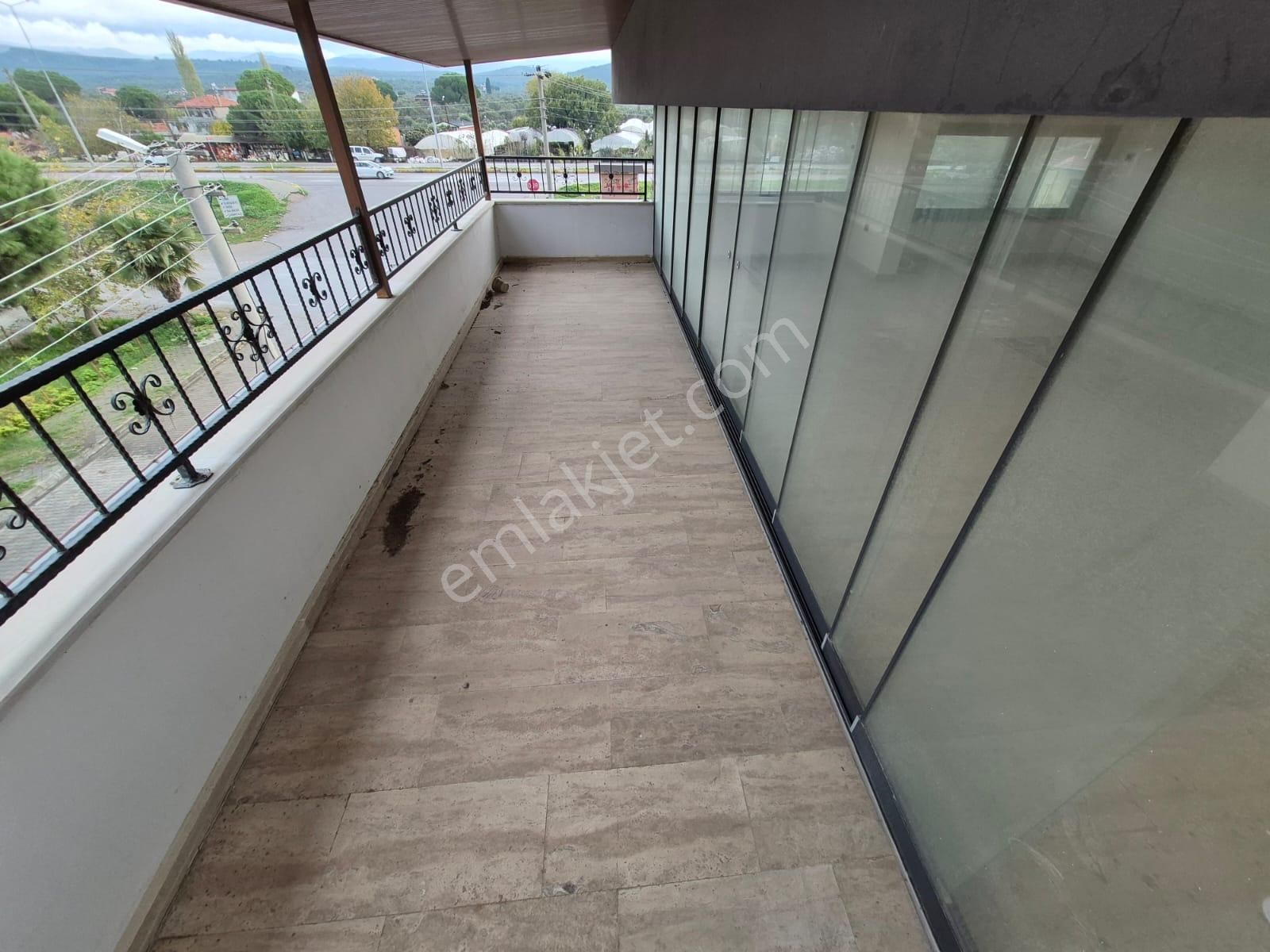 Poyraz Gayrimenkul'den Burhaniye İskele'de Satılık 3+1 Dubleks Daire - Görsel 14