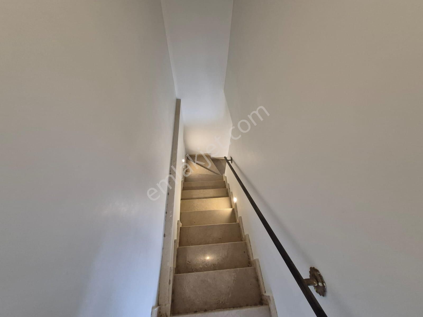 Poyraz Gayrimenkul'den Burhaniye İskele'de Satılık 3+1 Dubleks Daire - Görsel 20