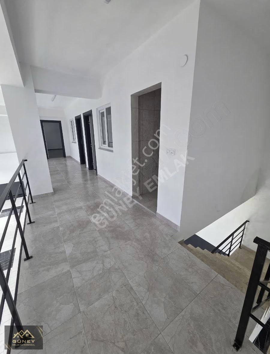 Güney Emlak Gayrimenkulden Galericiler Sitesinde Satılık Dükkan - Görsel 3