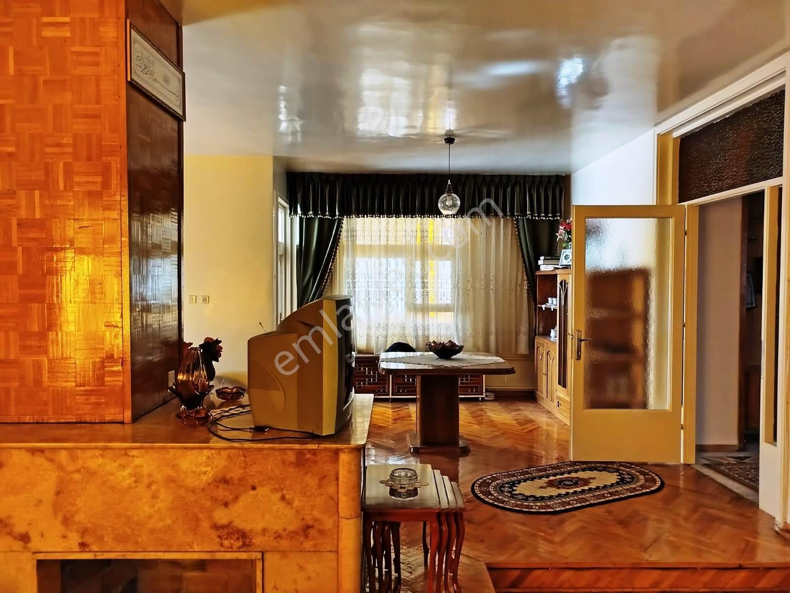 Baha'dan Meram Yaka'da Villaların İçinde Müstakil Villa - Görsel 21
