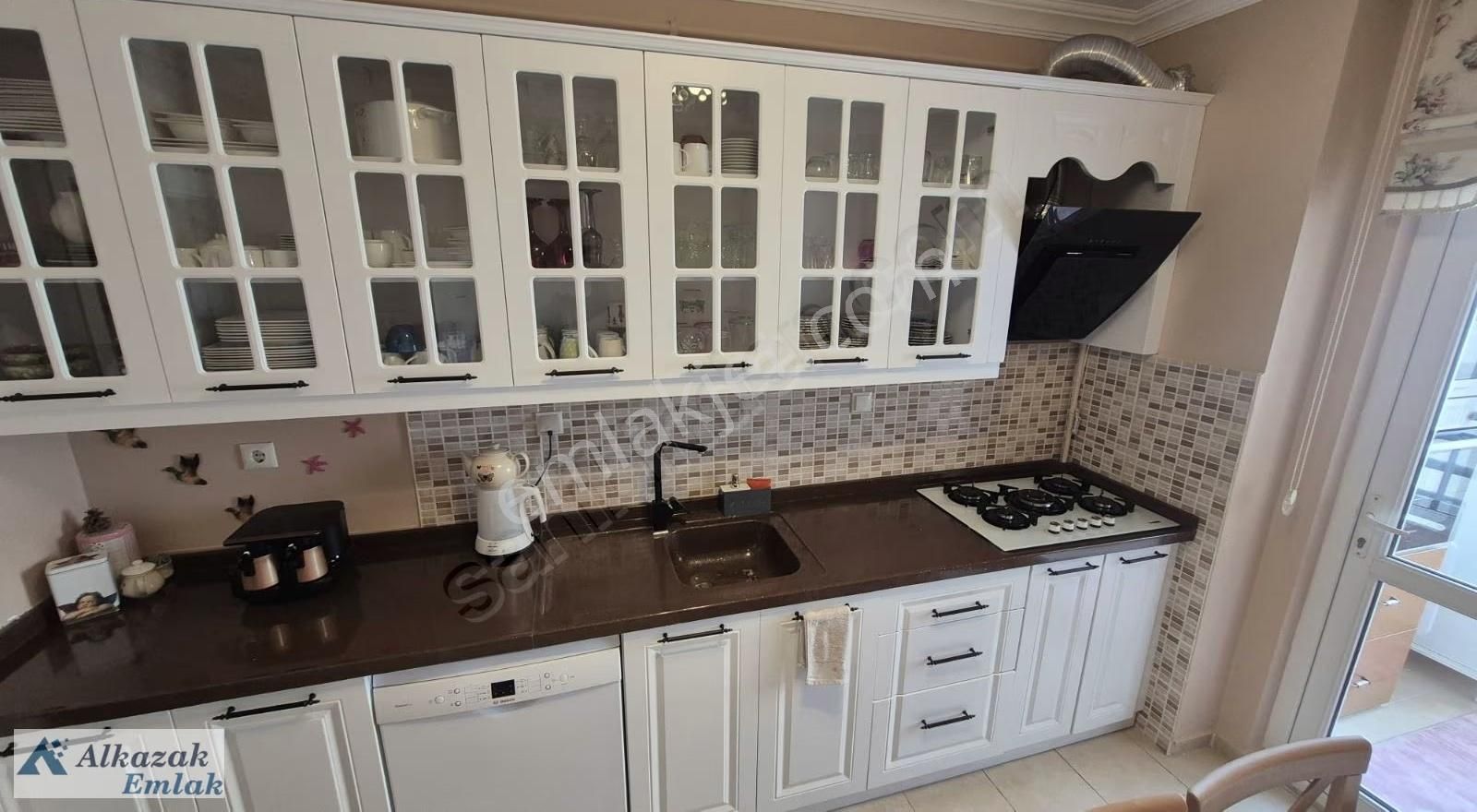 Yapracık Toki Merkezi 3.bölgede Satılık Yapılı 3+1 Daire