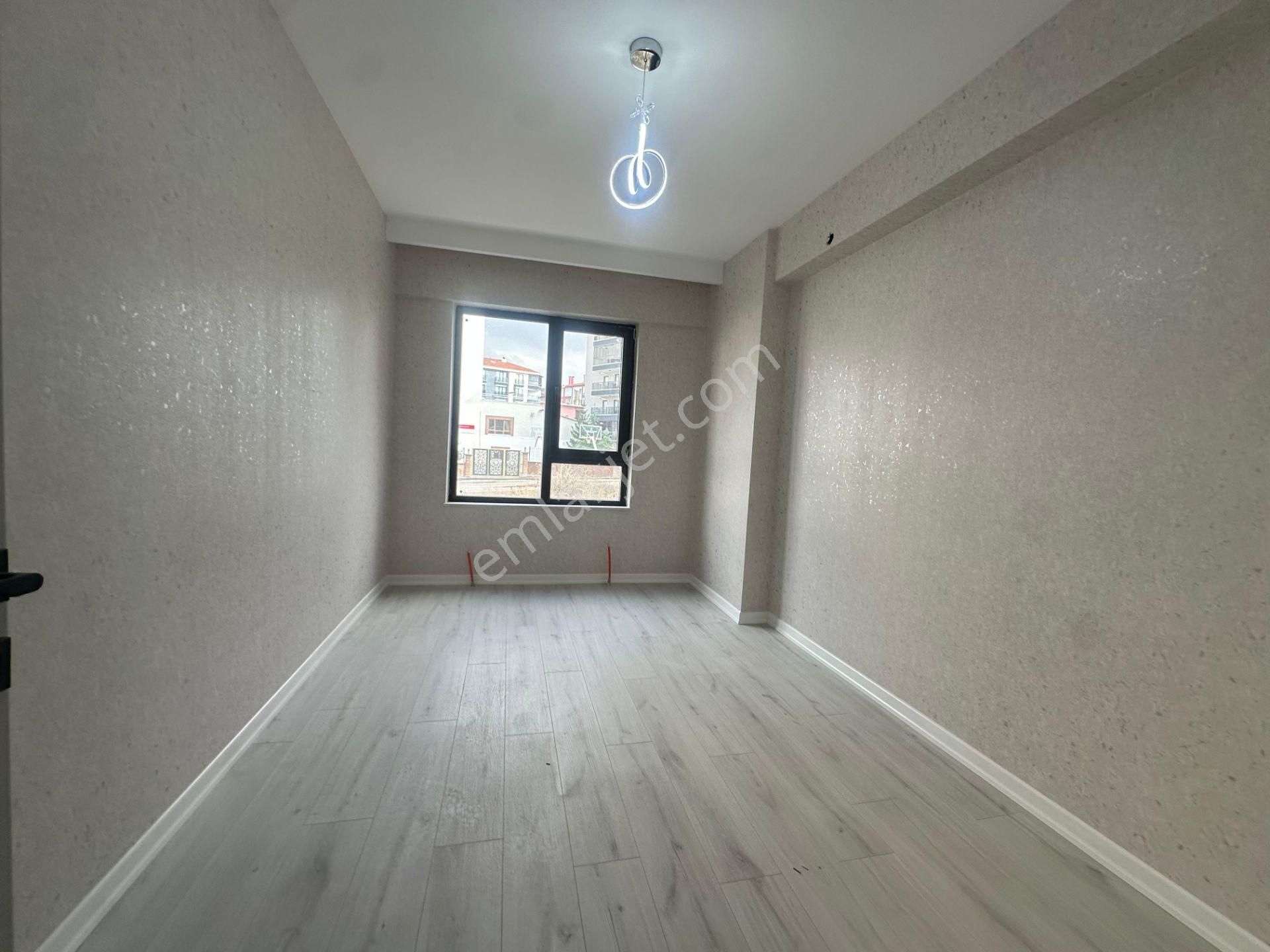 Keçiören Karakaya Mah Sıfır Binada Güney Cep Caddeye Yakın Daire - Görsel 26