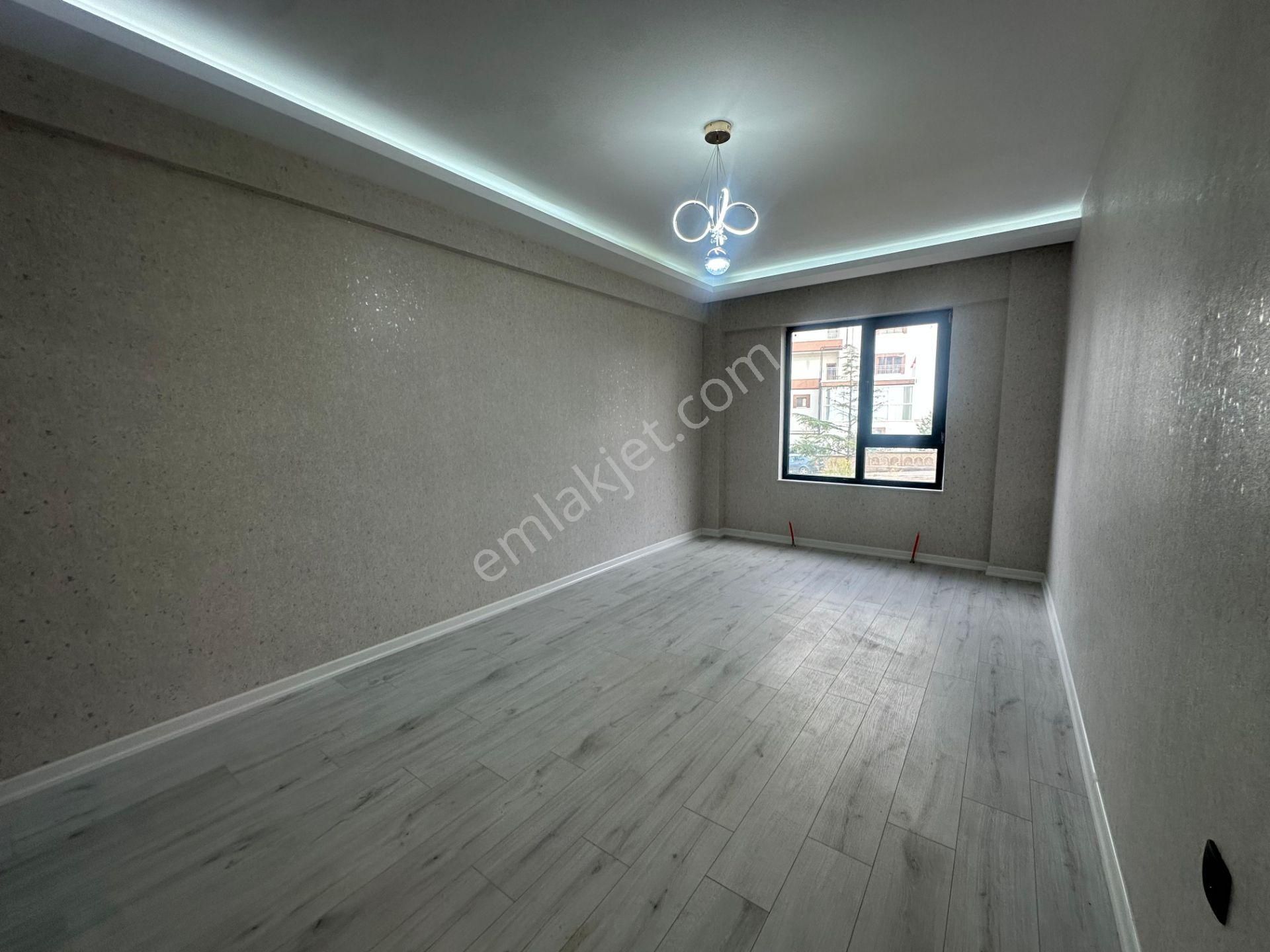 Keçiören Karakaya Mah Sıfır Binada Güney Cep Caddeye Yakın Daire - Görsel 10