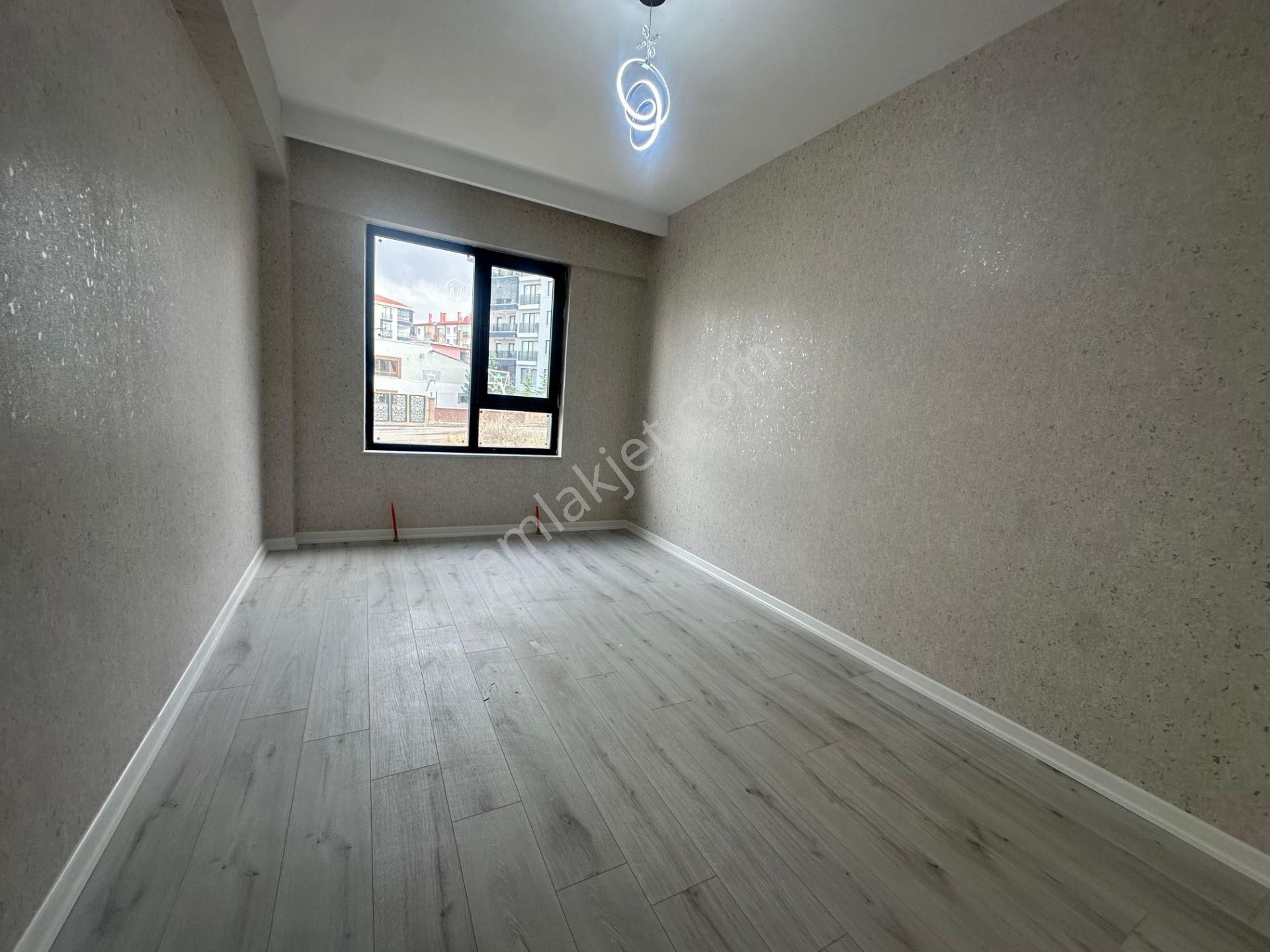 Keçiören Karakaya Mah Sıfır Binada Güney Cep Caddeye Yakın Daire - Görsel 11