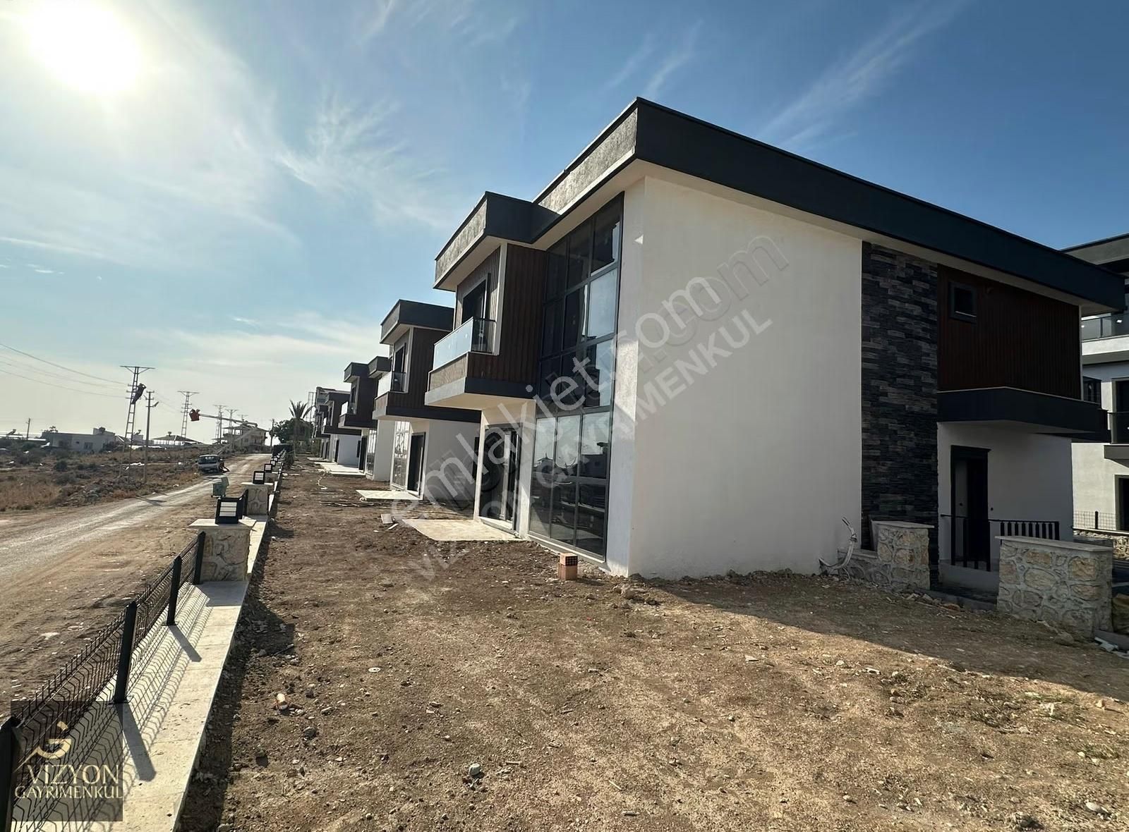 Mersin Silifke Deniz Manzaralı Site İçi Lüx 4+1 Villa