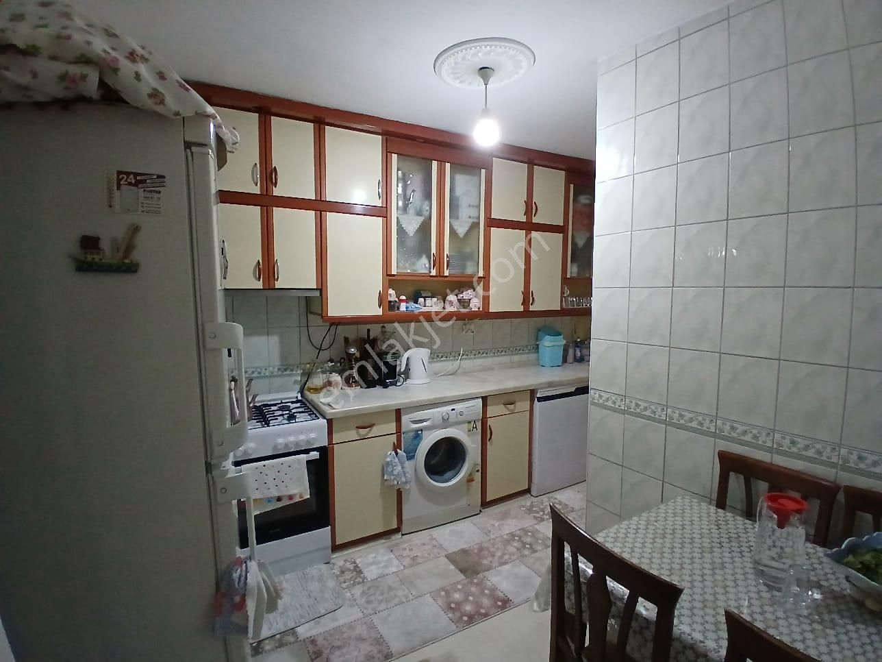 Akçay Emlak'tan Akşehir İstasyon Mahallesinde Asansörlü Ara Kat Komple Bakımlı Satılık 3+1 Daire - Görsel 27