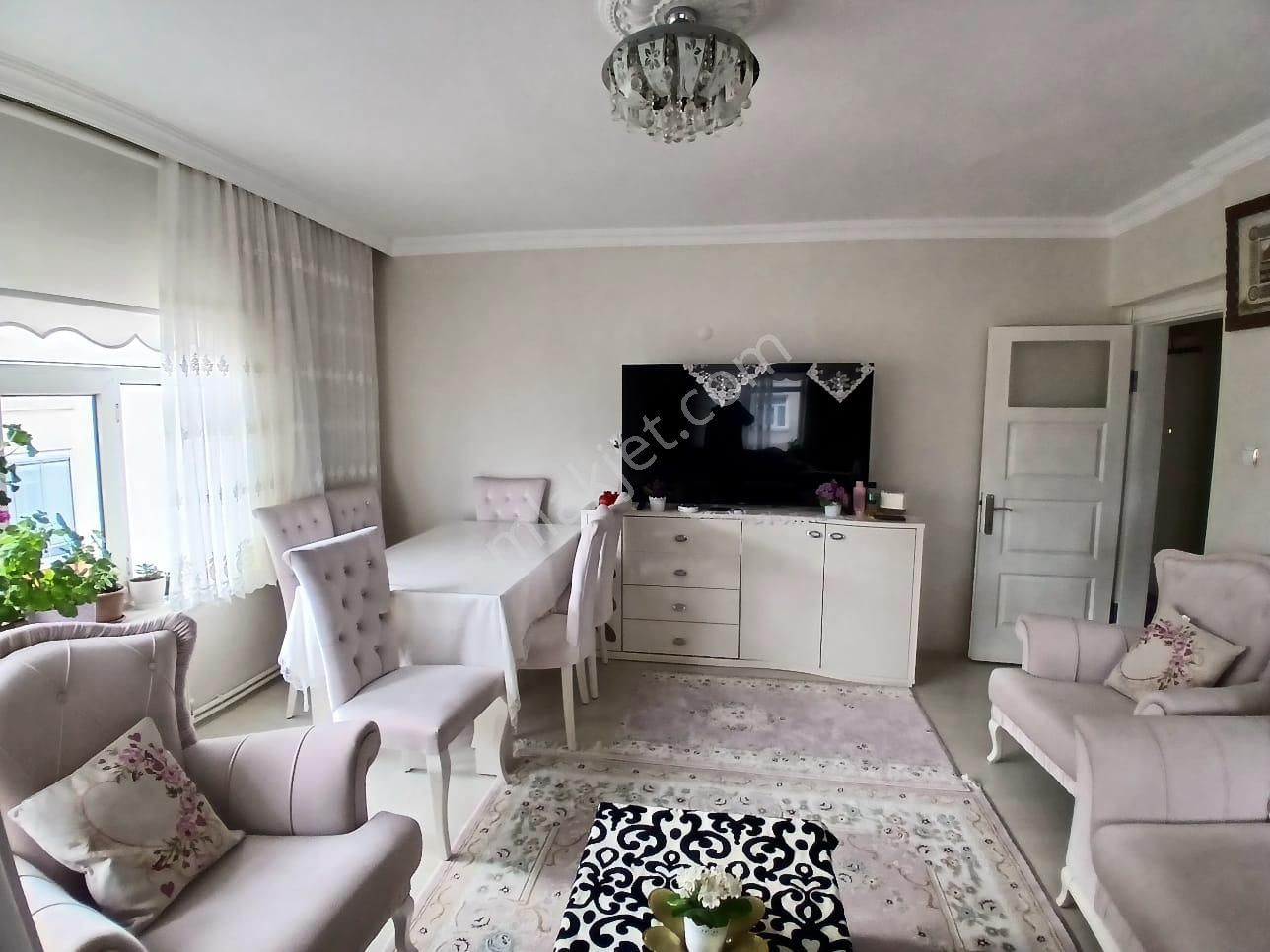 Akçay Emlak'tan Akşehir İstasyon Mahallesinde Asansörlü Ara Kat Komple Bakımlı Satılık 3+1 Daire - Görsel 20