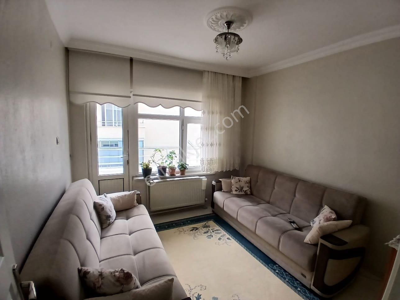 Akçay Emlak'tan Akşehir İstasyon Mahallesinde Asansörlü Ara Kat Komple Bakımlı Satılık 3+1 Daire - Görsel 5